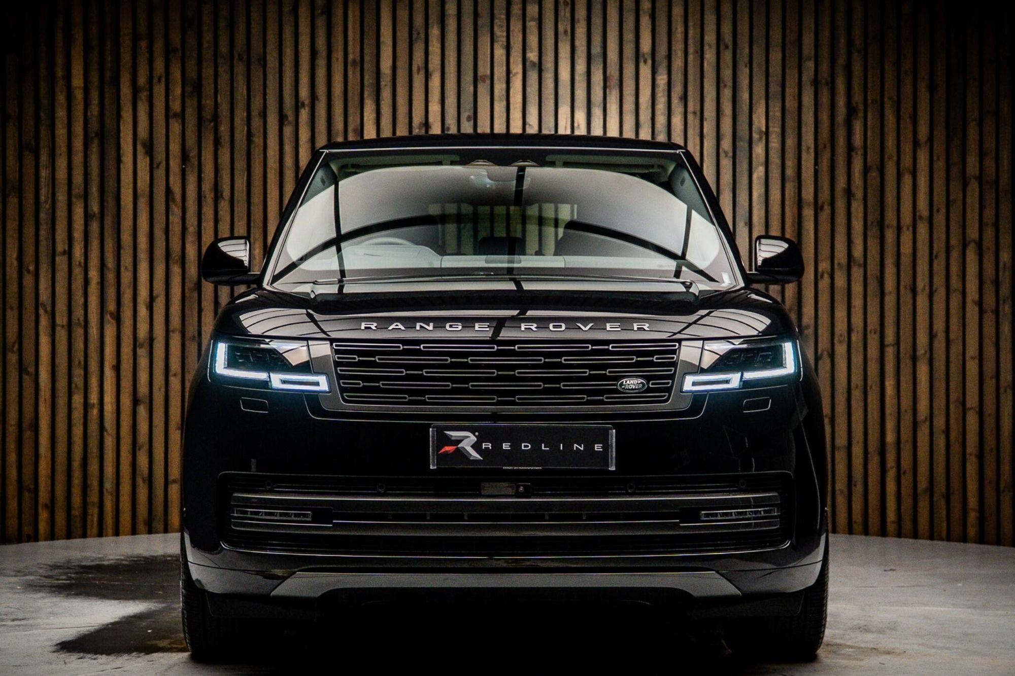 Land Rover Range Rover 3.0 D350 mHEV HSE 7Seat LWB Diesel 5 Door Auto for sale UK - Slide 5