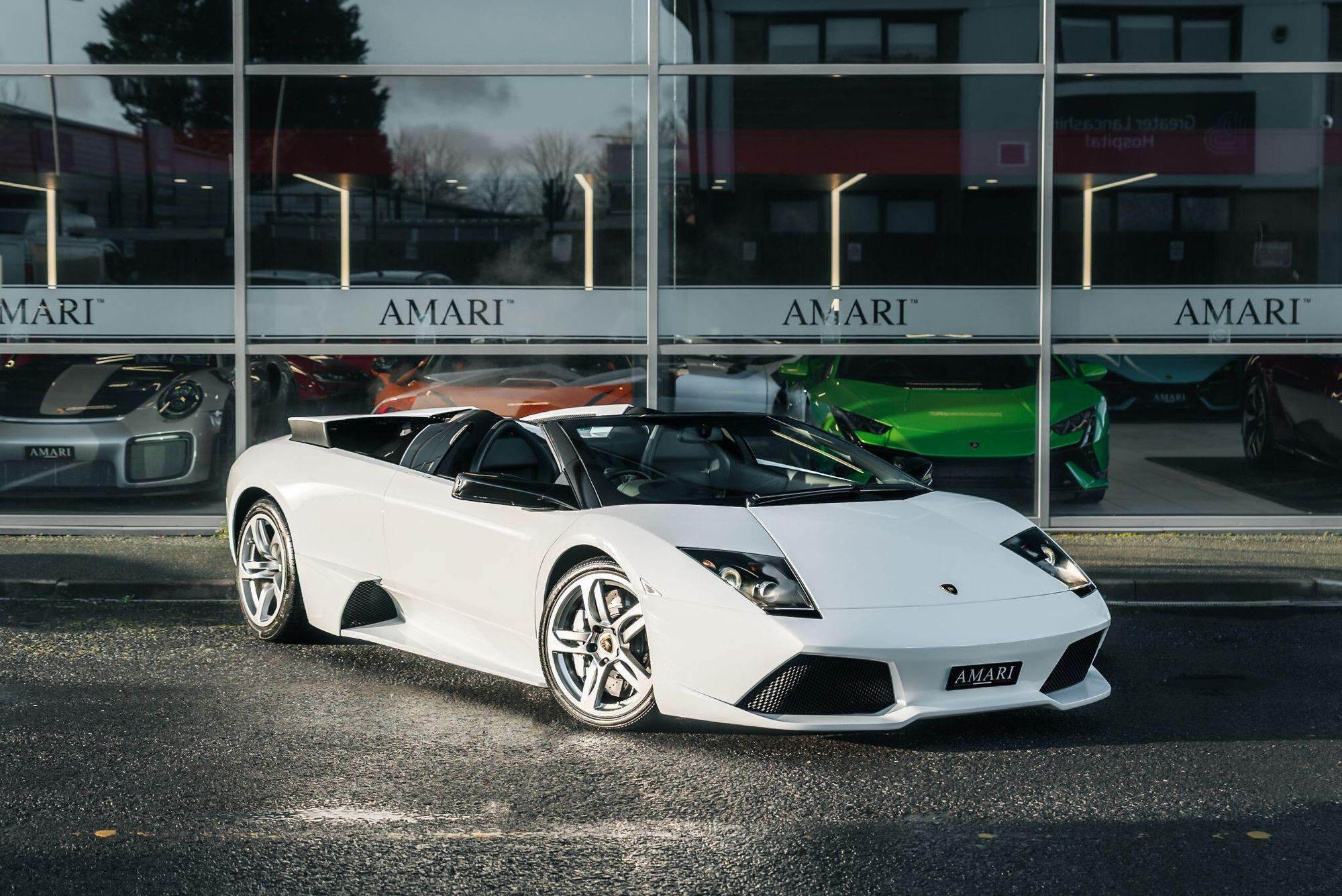 LAMBORGHINI MURCIELAGO ROADSTER LP 640 2dr for sale UK - Slide 2