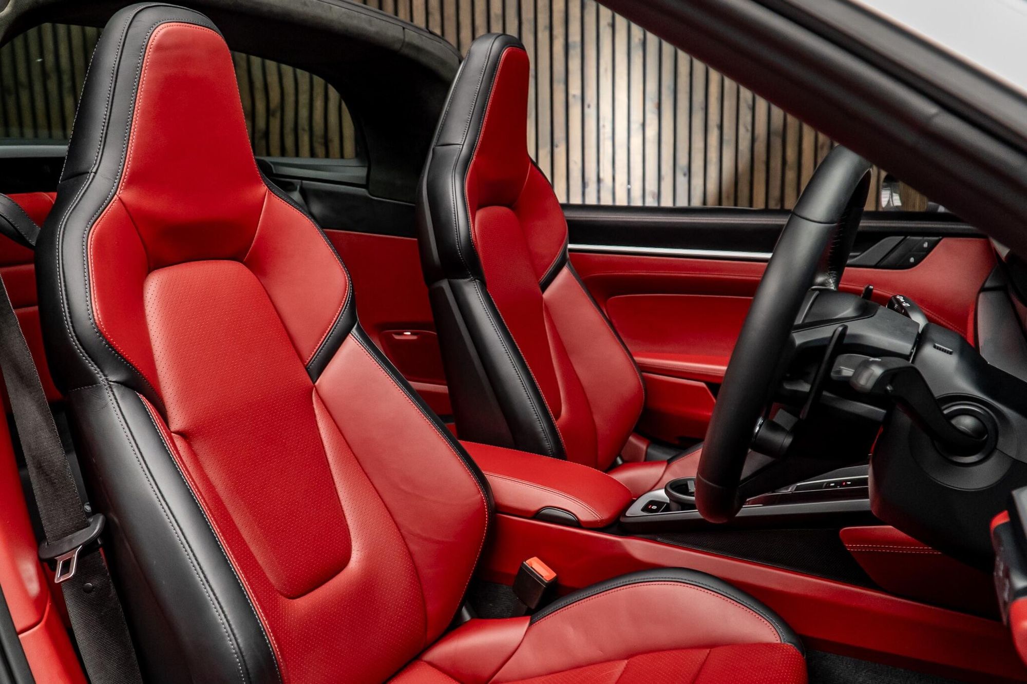 PORSCHE 911 [992] TARGA 4 GTS t-Hybrid 2dr PDK for sale UK - Slide 2