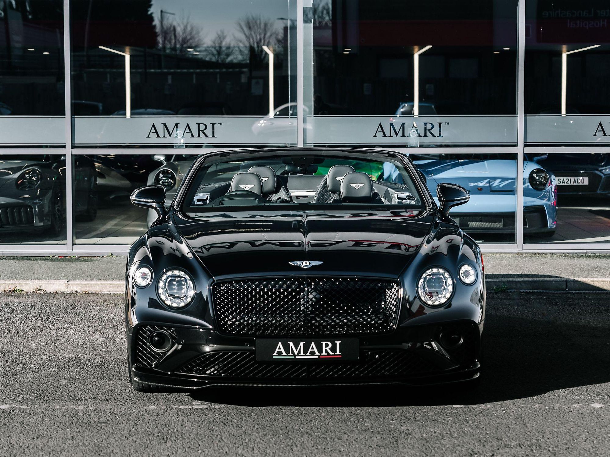 BENTLEY CONTINENTAL GTC CONVERTIBLE 4.0 V8 S 2dr Auto for sale UK - Slide 6