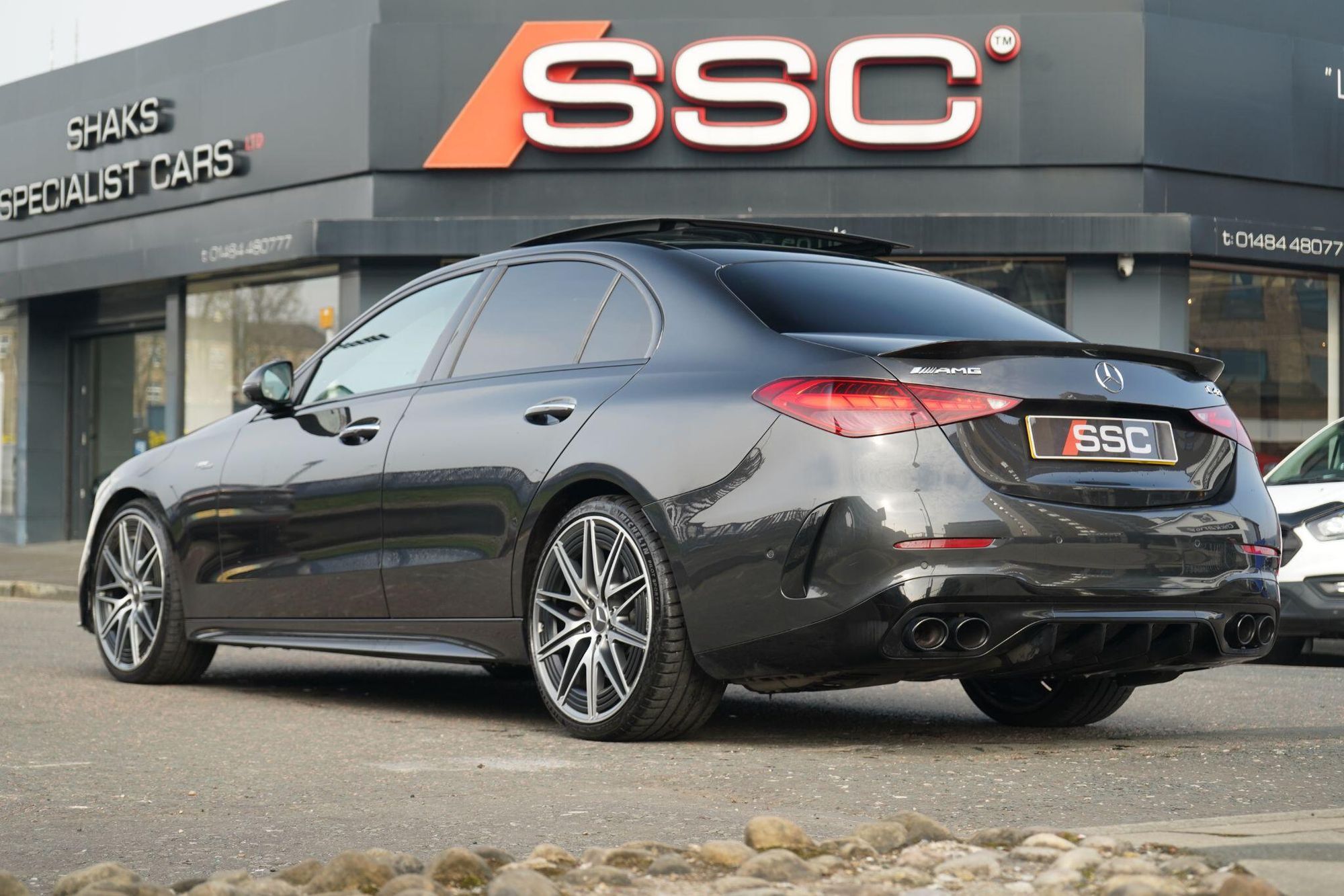 MERCEDES-BENZ C CLASS AMG SALOON C43 4Matic Premium Plus 4dr 9G-Tronic for sale UK - Slide 2