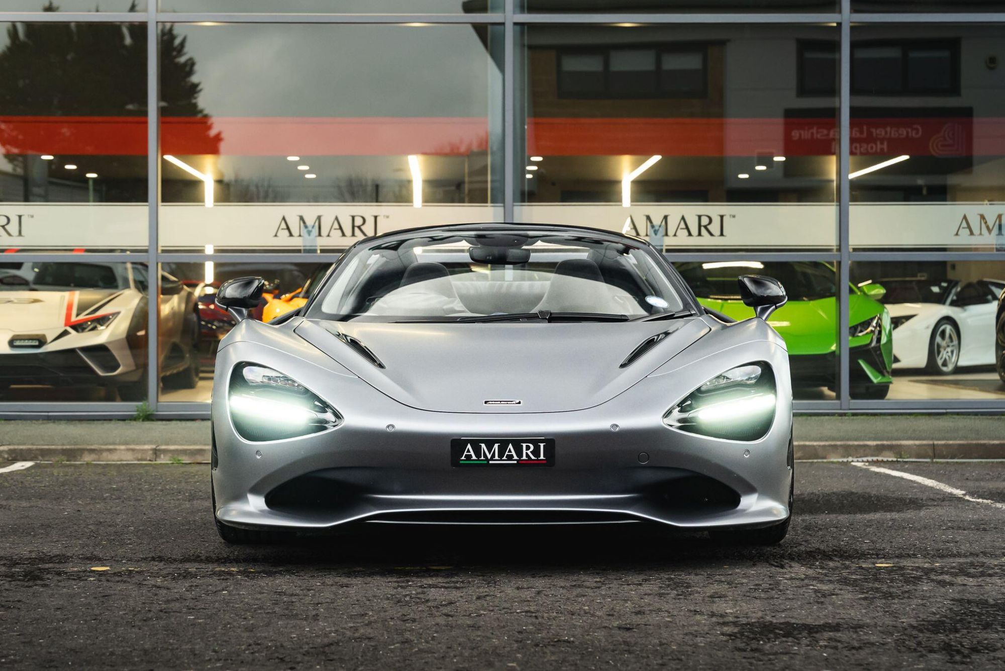 MCLAREN 750 S SPIDER V8 2dr SSG Auto for sale UK - Slide 9