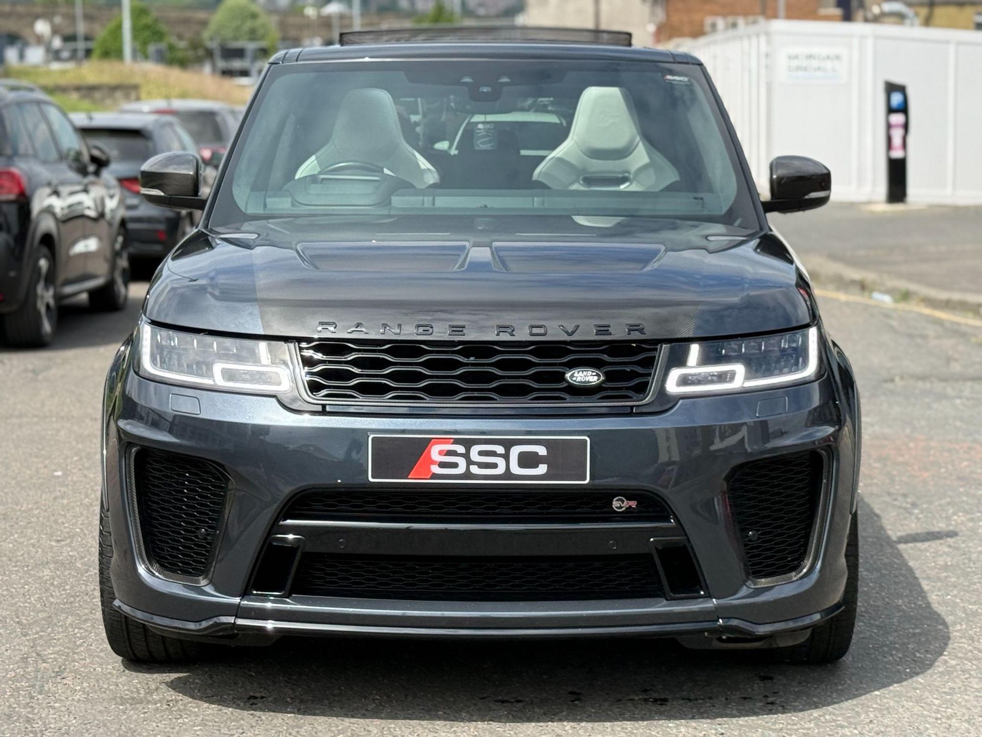 LAND ROVER RANGE ROVER SPORT ESTATE 5.0 V8 S/C 575 SVR 5dr Auto for sale UK - Slide 7