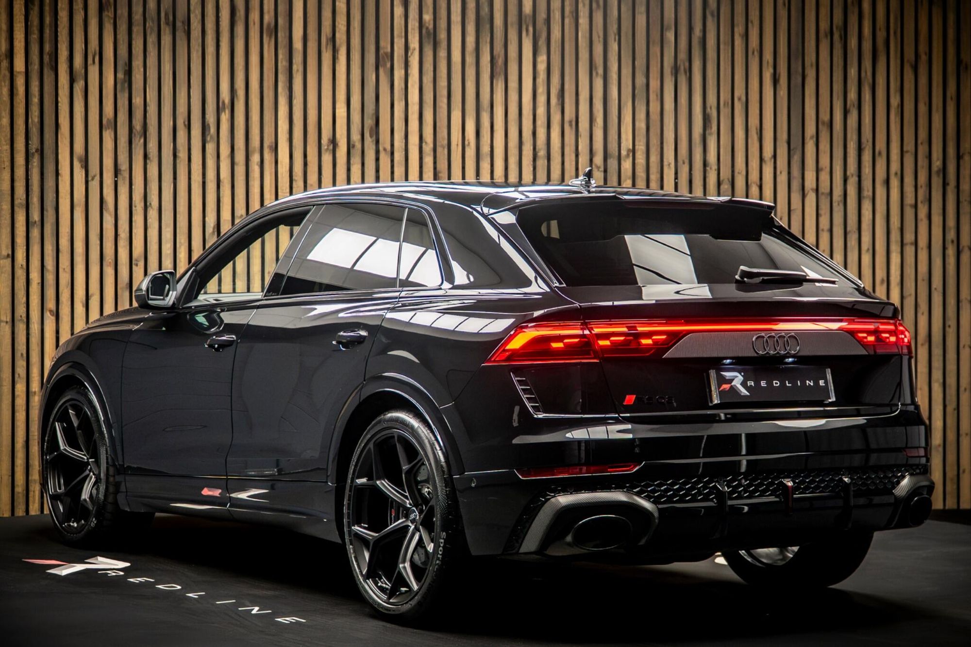 Audi RS Q8 Suv TFSI 640 Performance Carbon Vorsprung Quattro Tiptronic 5 Door Auto for sale UK - Slide 3