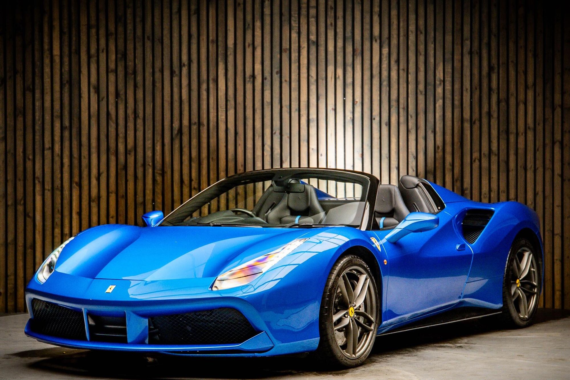 FERRARI 488 CONVERTIBLE Spider 2dr Auto for sale UK - Slide 8