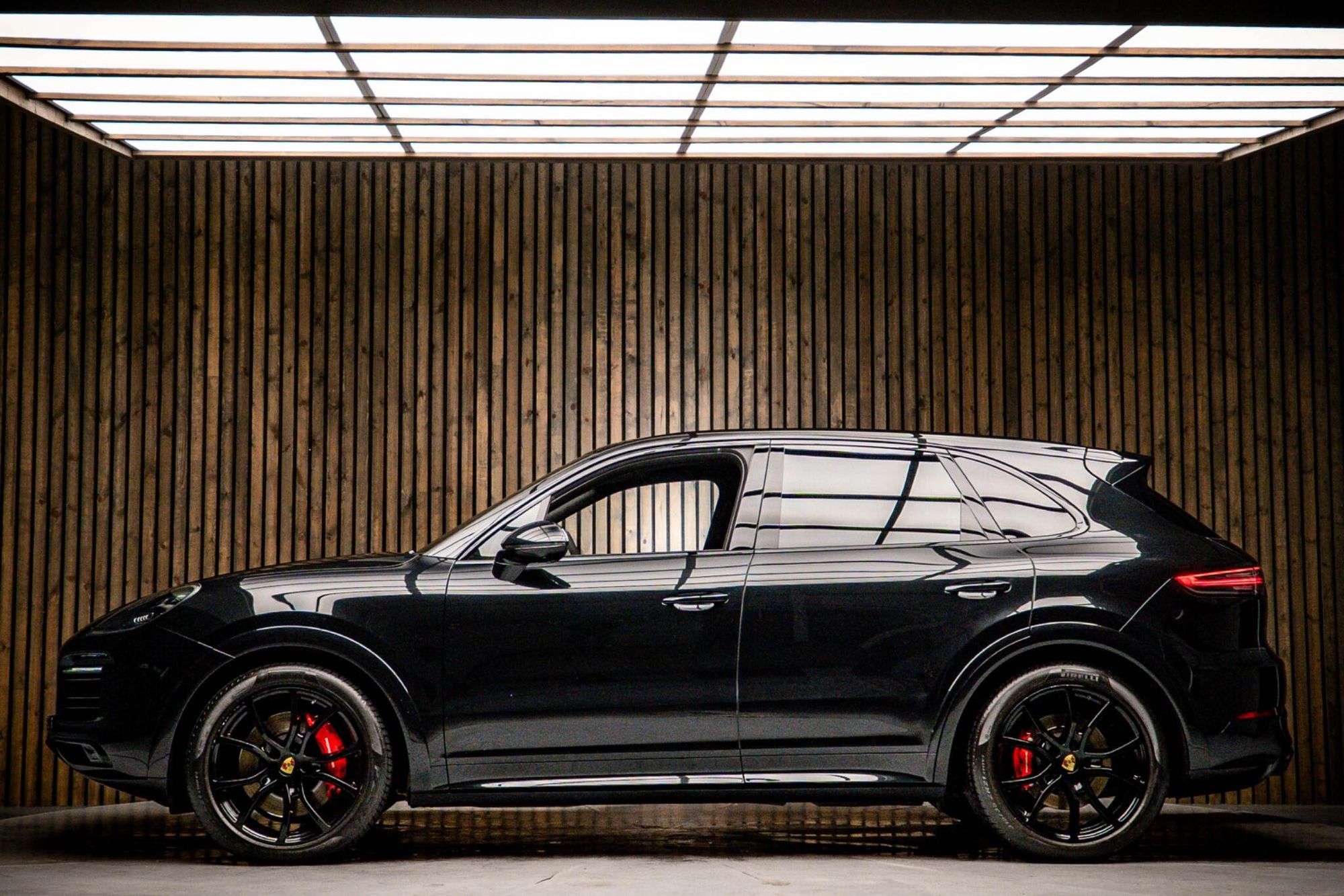 PORSCHE CAYENNE ESTATE GTS 5dr Tiptronic S for sale UK - Slide 7