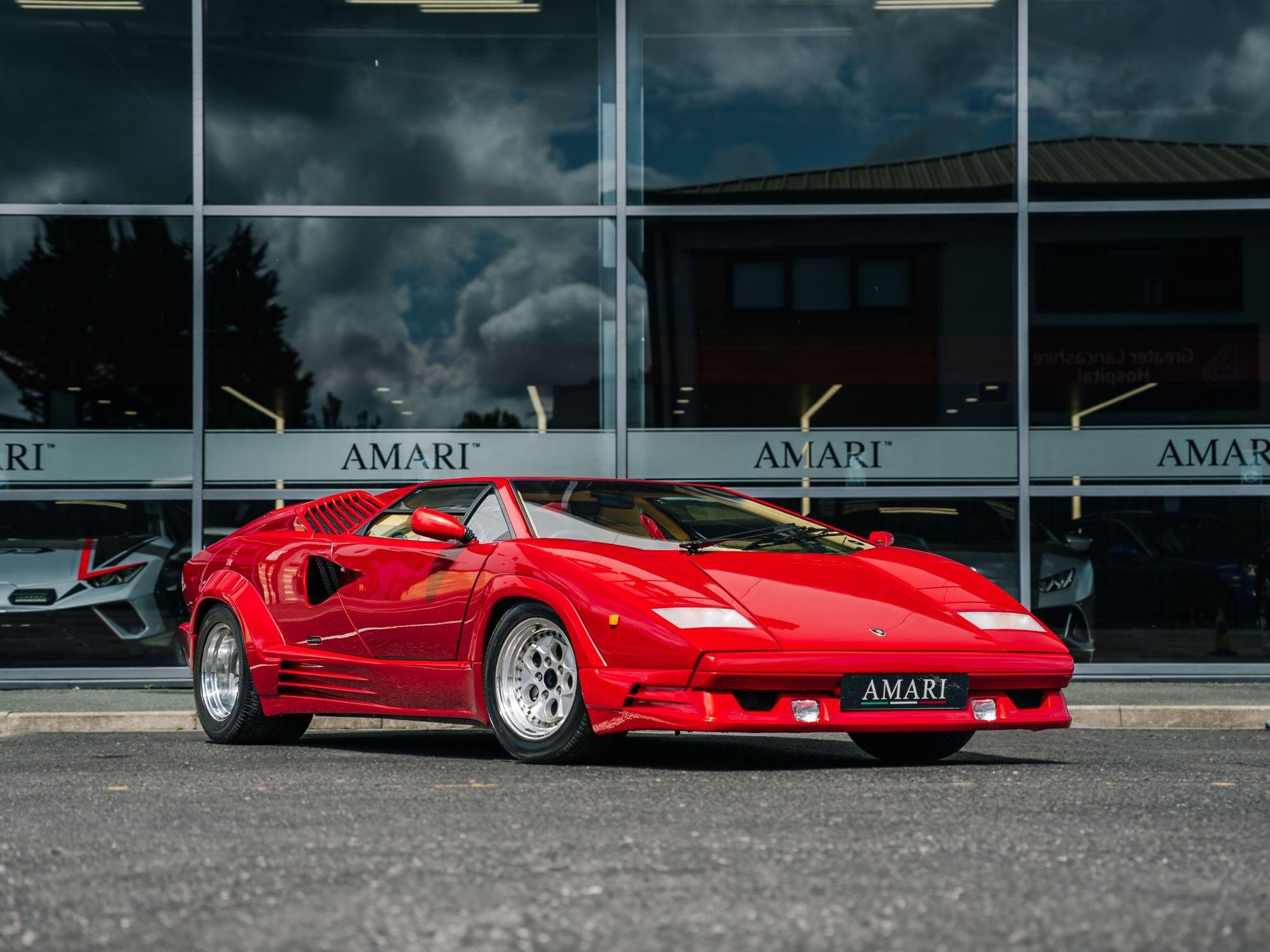 LAMBORGHINI COUNTACH COUPE 5.2 Anniversary 2dr for sale UK