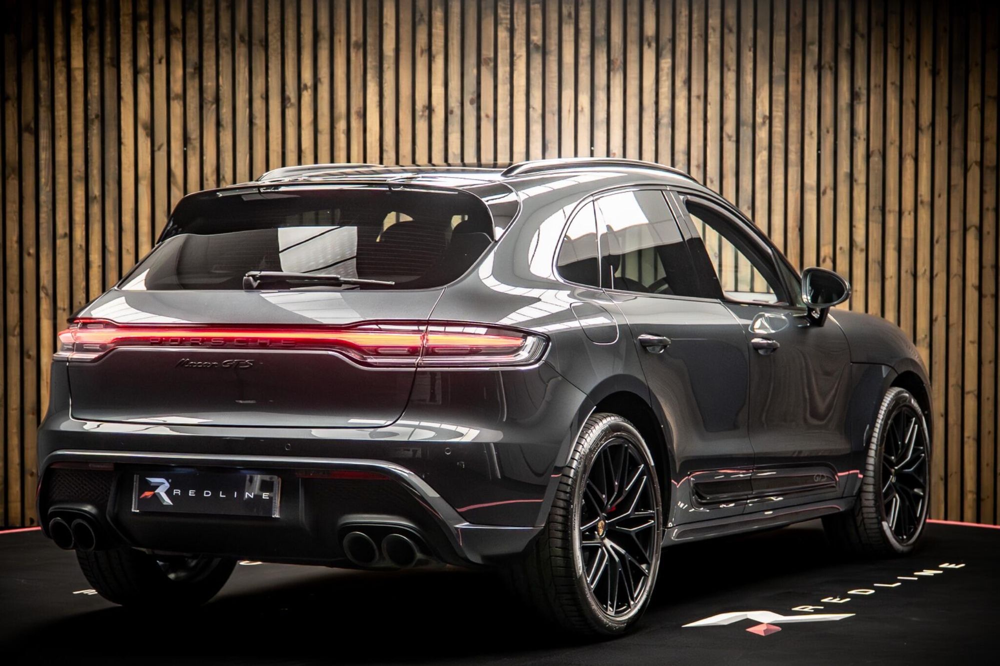 PORSCHE MACAN ESTATE GTS 5dr PDK for sale UK - Slide 4