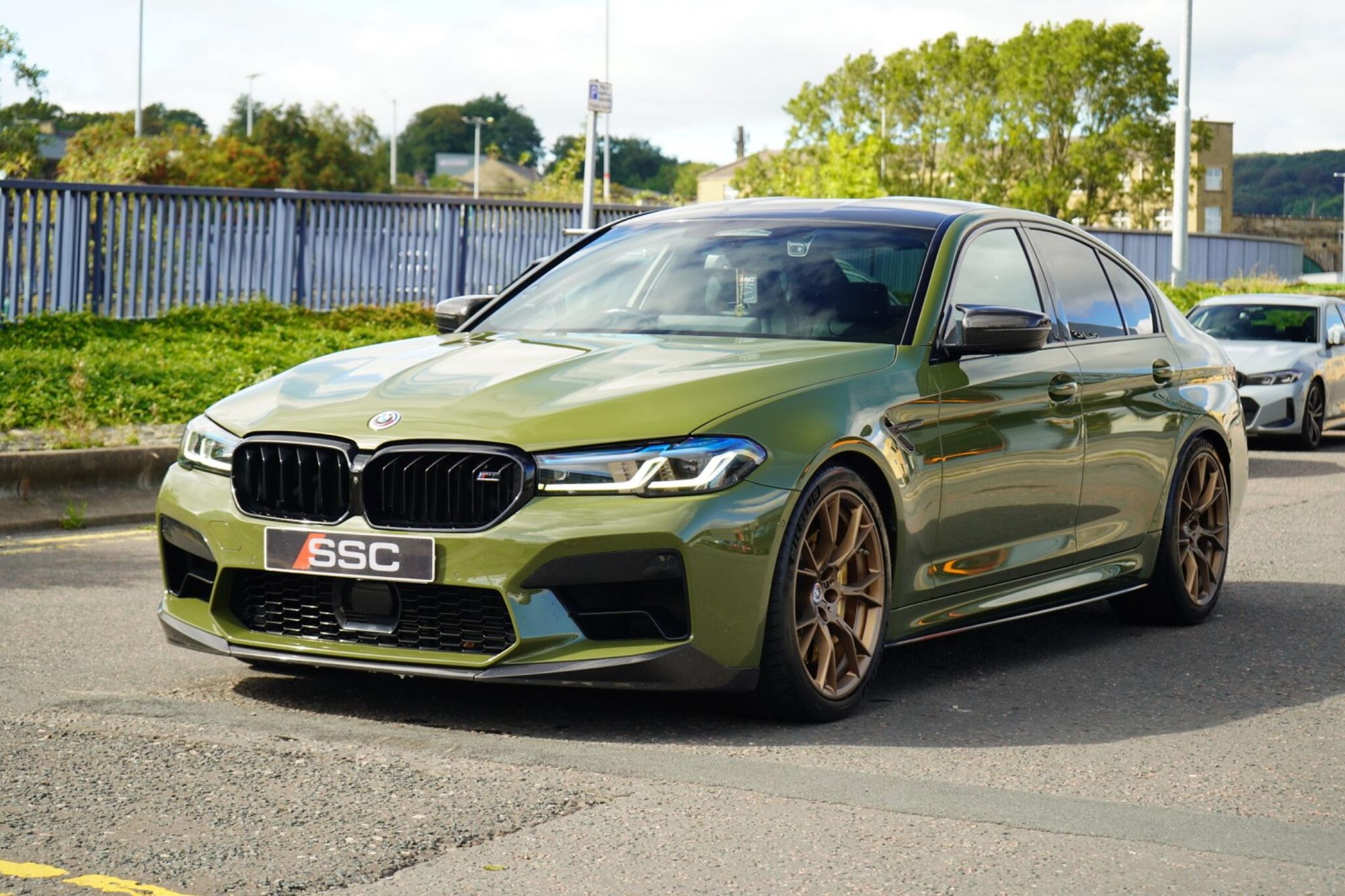 BMW M5 SALOON M5 Competition 4dr DCT for sale UK - Slide 7