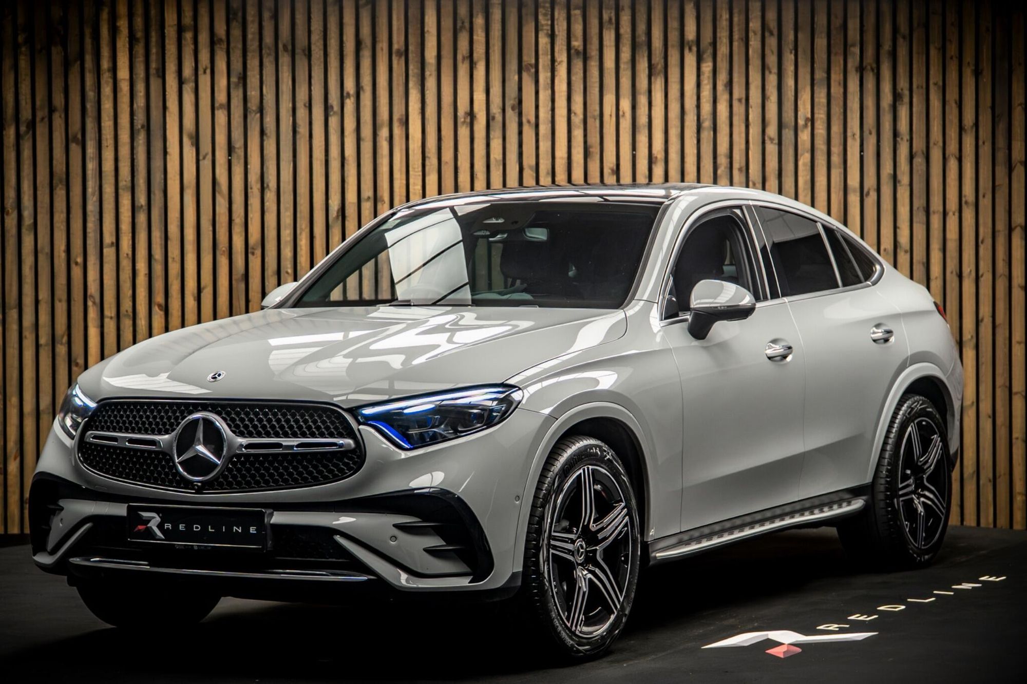 MERCEDES-BENZ GLC ESTATE GLC 300 4Matic AMG Line Premium Plus 5dr 9G-Tronic for sale UK - Slide 8