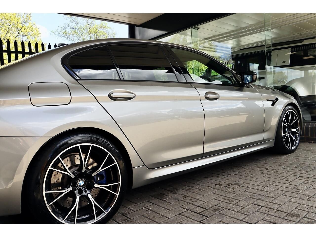 BMW M5 SALOON M5 Competition 4dr DCT for sale UK - Slide 7