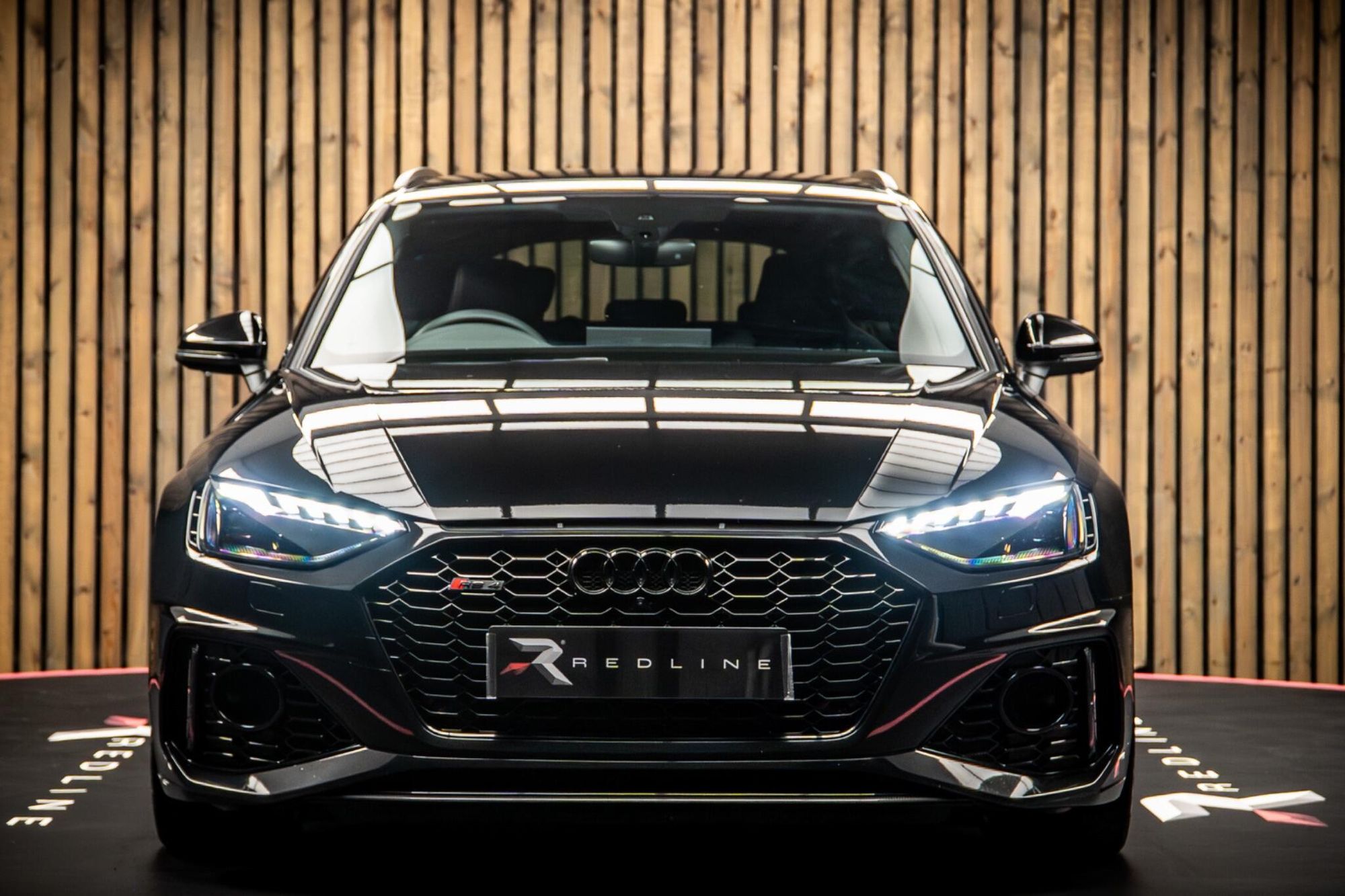 AUDI RS4 RS 4 AVANT RS 4 TFSI Quattro Carbon Black 5dr Tiptronic for sale UK - Slide 5