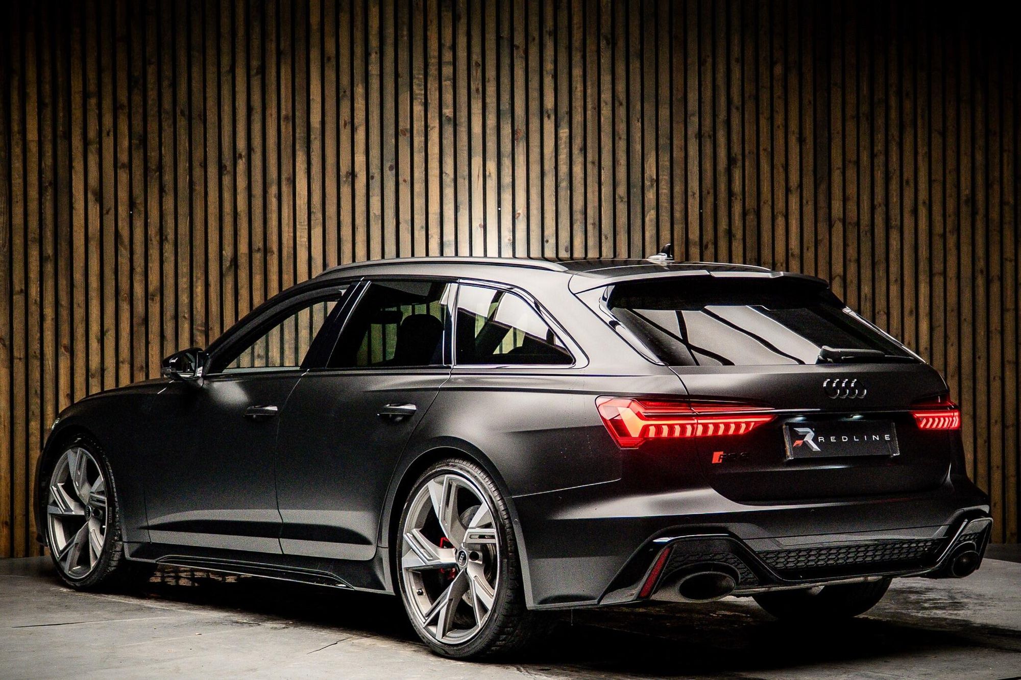 AUDI RS6 RS 6 AVANT RS 6 TFSI Quattro Vorsprung 5dr Tiptronic for sale UK - Slide 3