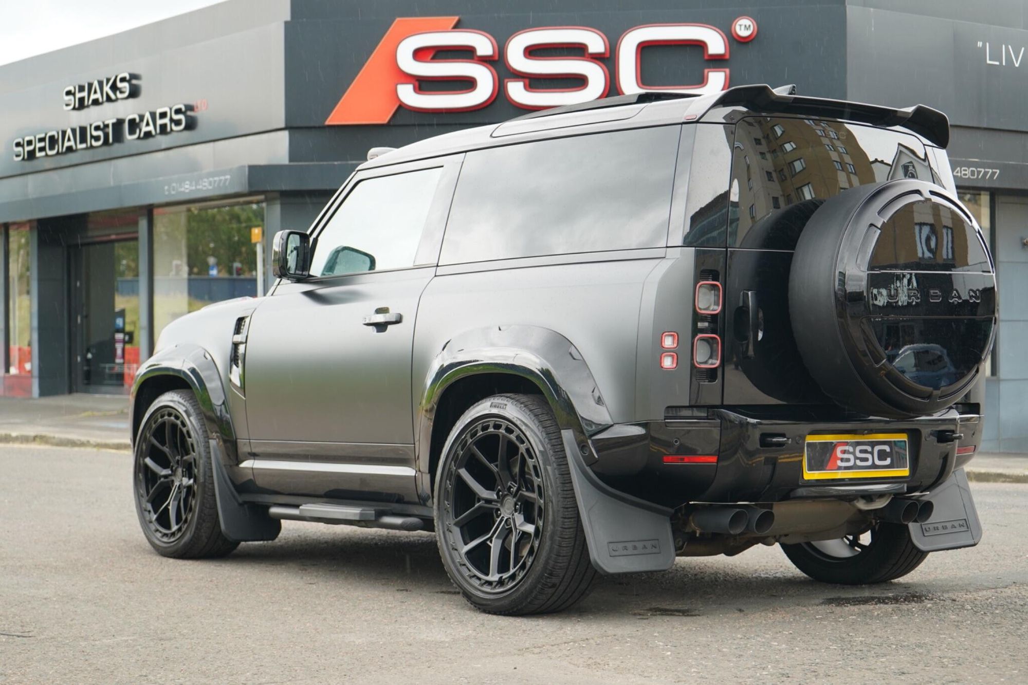 LAND ROVER DEFENDER ESTATE SPECIAL EDITIONS 5.0 P525 V8 Carpathian Edition 90 3dr Auto for sale UK - Slide 2