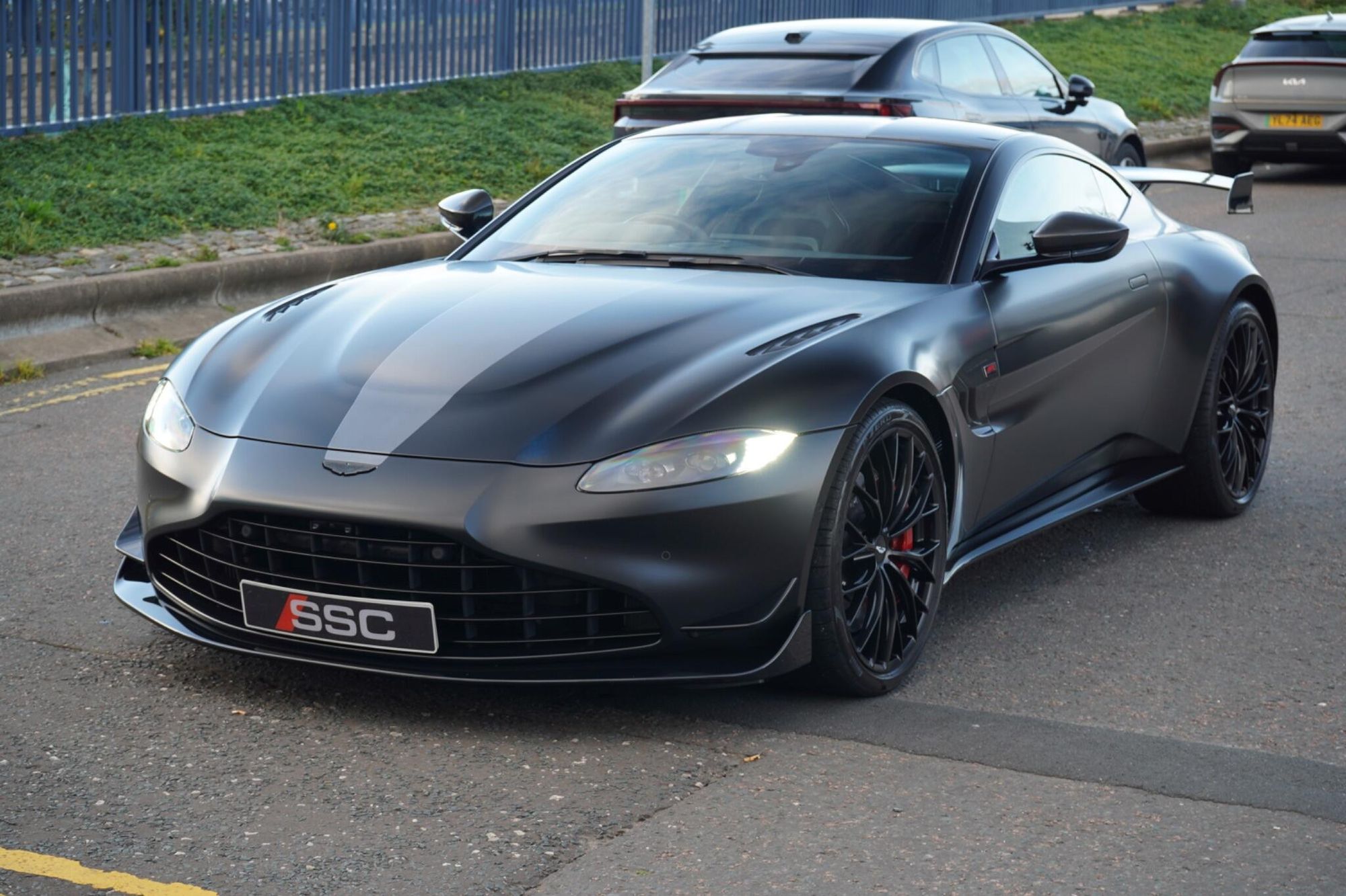 ASTON MARTIN VANTAGE V8 COUPE SPECIAL EDITIONS F1 Edition 2dr ZF 8 Speed Auto for sale UK - Slide 7