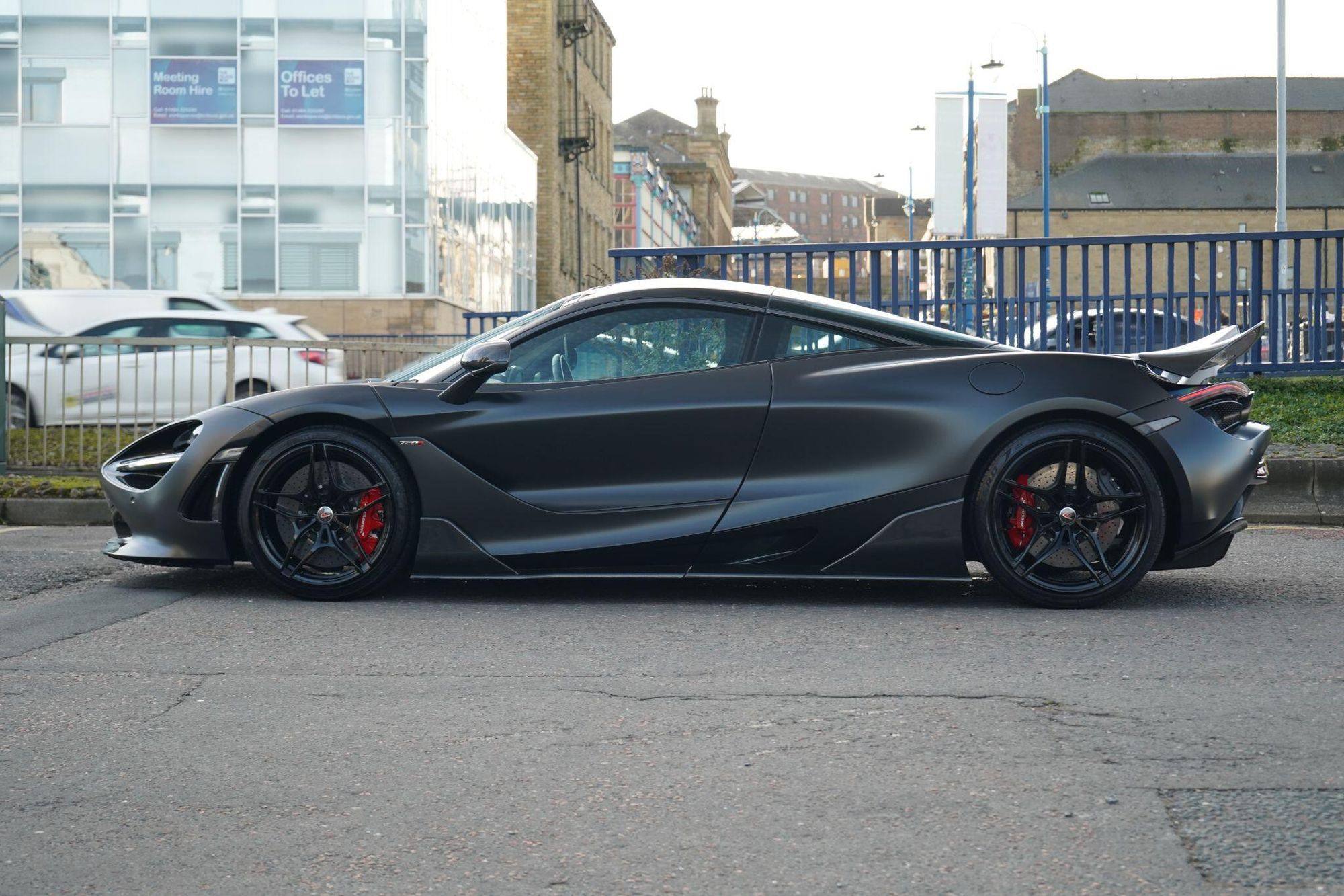 MCLAREN 720 S COUPE V8 Performance 2dr SSG Auto for sale UK - Slide 6