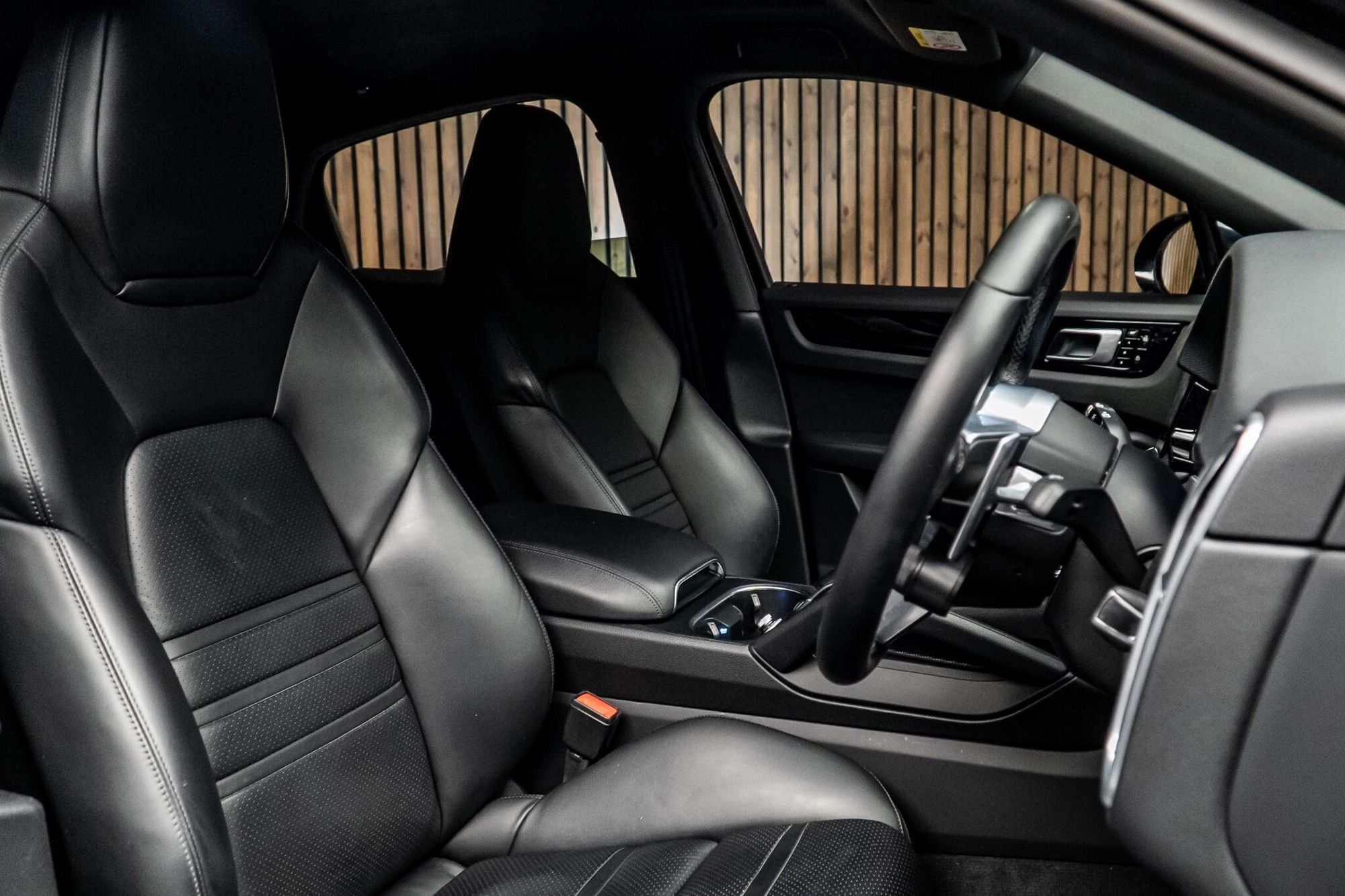 PORSCHE CAYENNE COUPE S 5dr Tiptronic S for sale UK - Slide 2