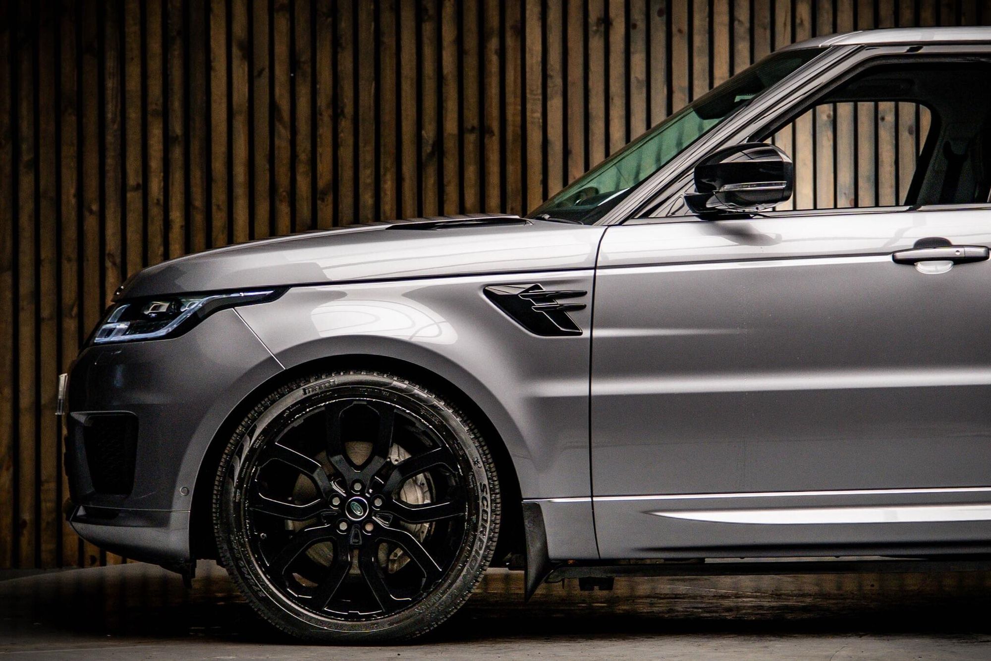 LAND ROVER RANGE ROVER SPORT DIESEL ESTATE 3.0 D300 Autobiography Dynamic 5dr Auto for sale UK - Slide 9