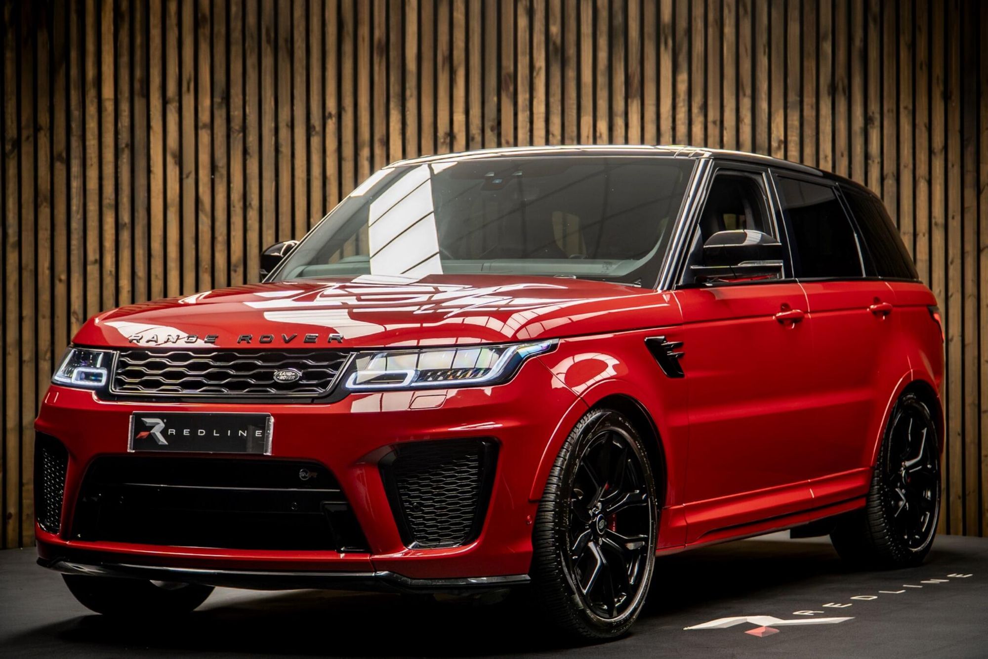LAND ROVER RANGE ROVER SPORT ESTATE 5.0 P575 S/C SVR 5dr Auto for sale UK - Slide 7