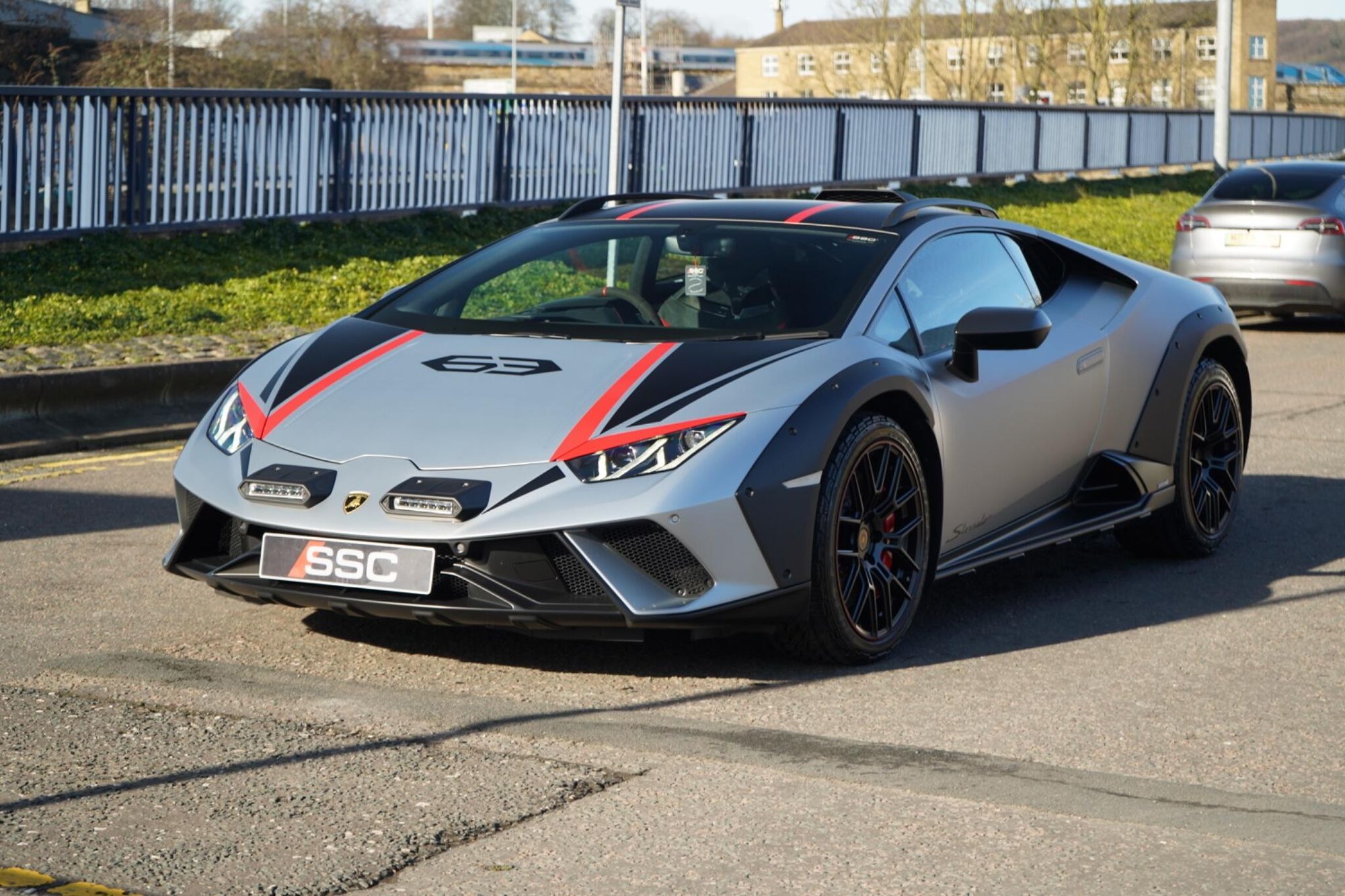 LAMBORGHINI HURACAN EVO COUPE 5.2 V10 610 Sterrato 2dr Auto AWD for sale UK - Slide 6