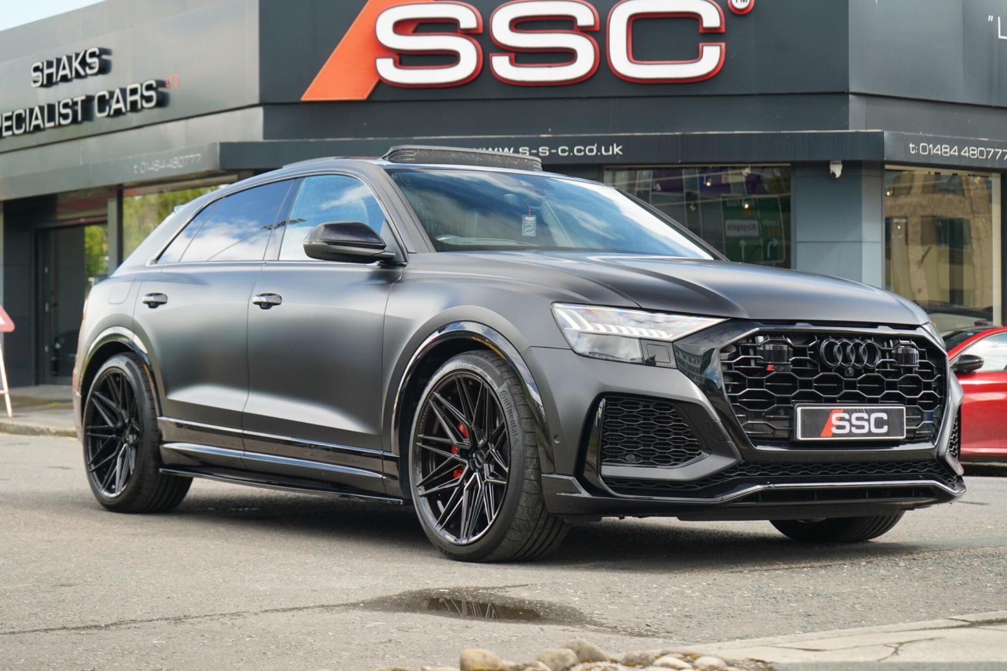 AUDI Q8 ESTATE SQ8 TFSI Quattro Vorsprung 5dr Tiptronic for sale UK - Slide 4