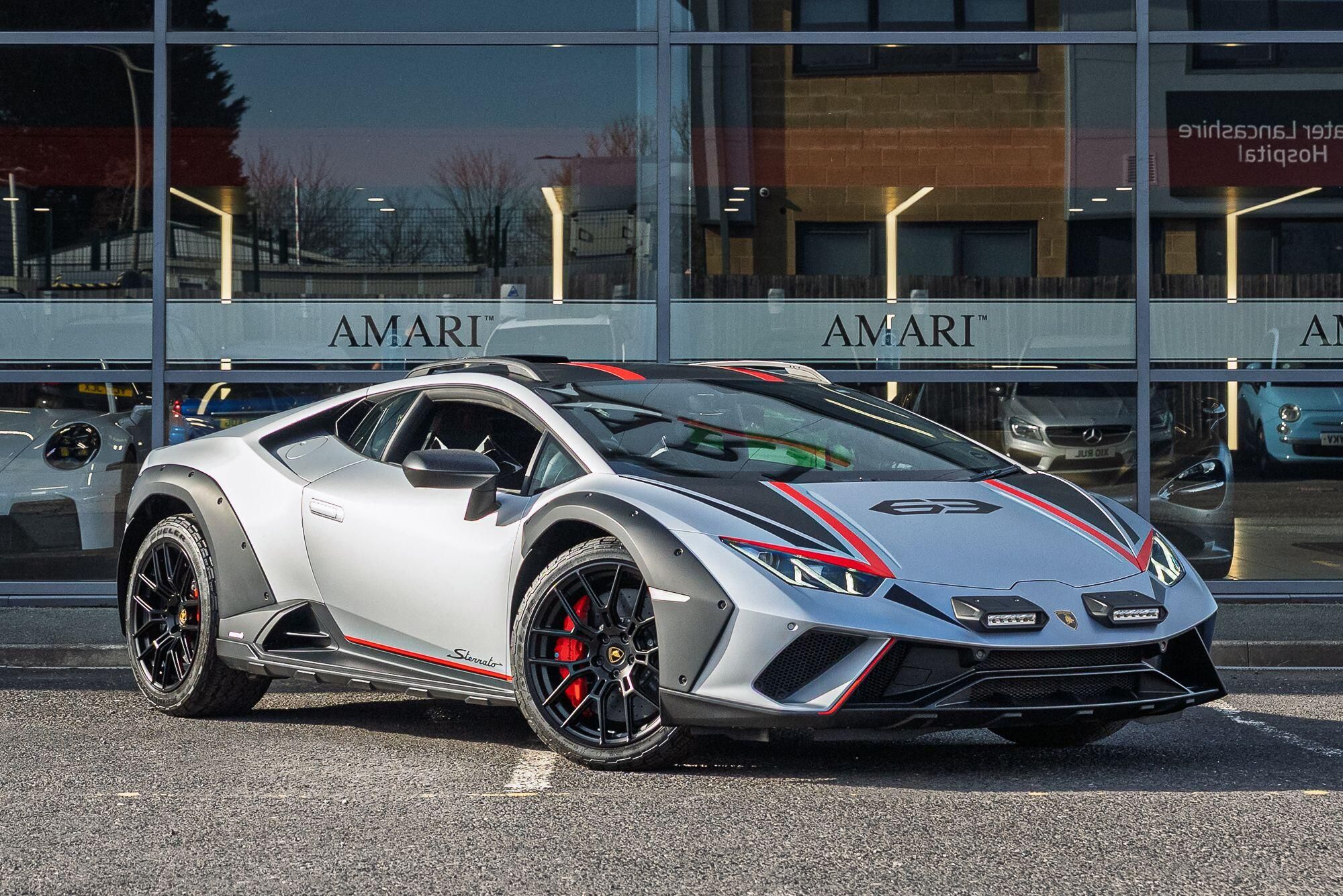 LAMBORGHINI HURACAN EVO COUPE 5.2 V10 610 Sterrato 2dr Auto AWD for sale UK - Slide 6