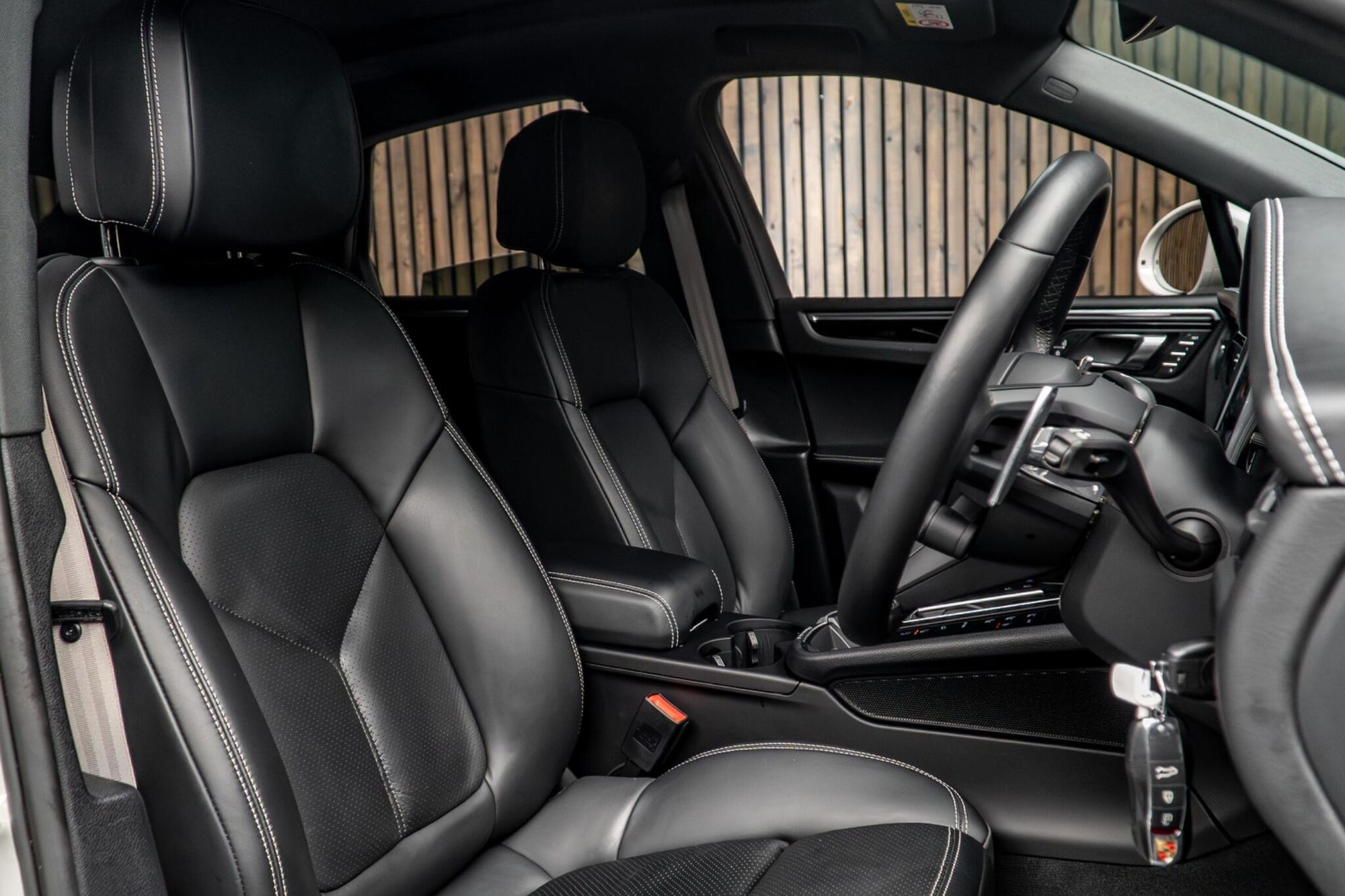 PORSCHE MACAN ESTATE S 5dr PDK for sale UK - Slide 2