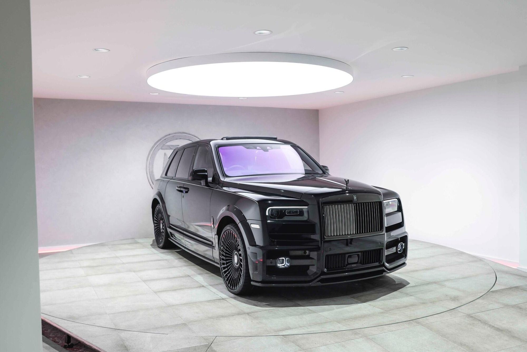 ROLLS-ROYCE CULLINAN ESTATE Black Badge 5dr Auto for sale UK - Slide 5
