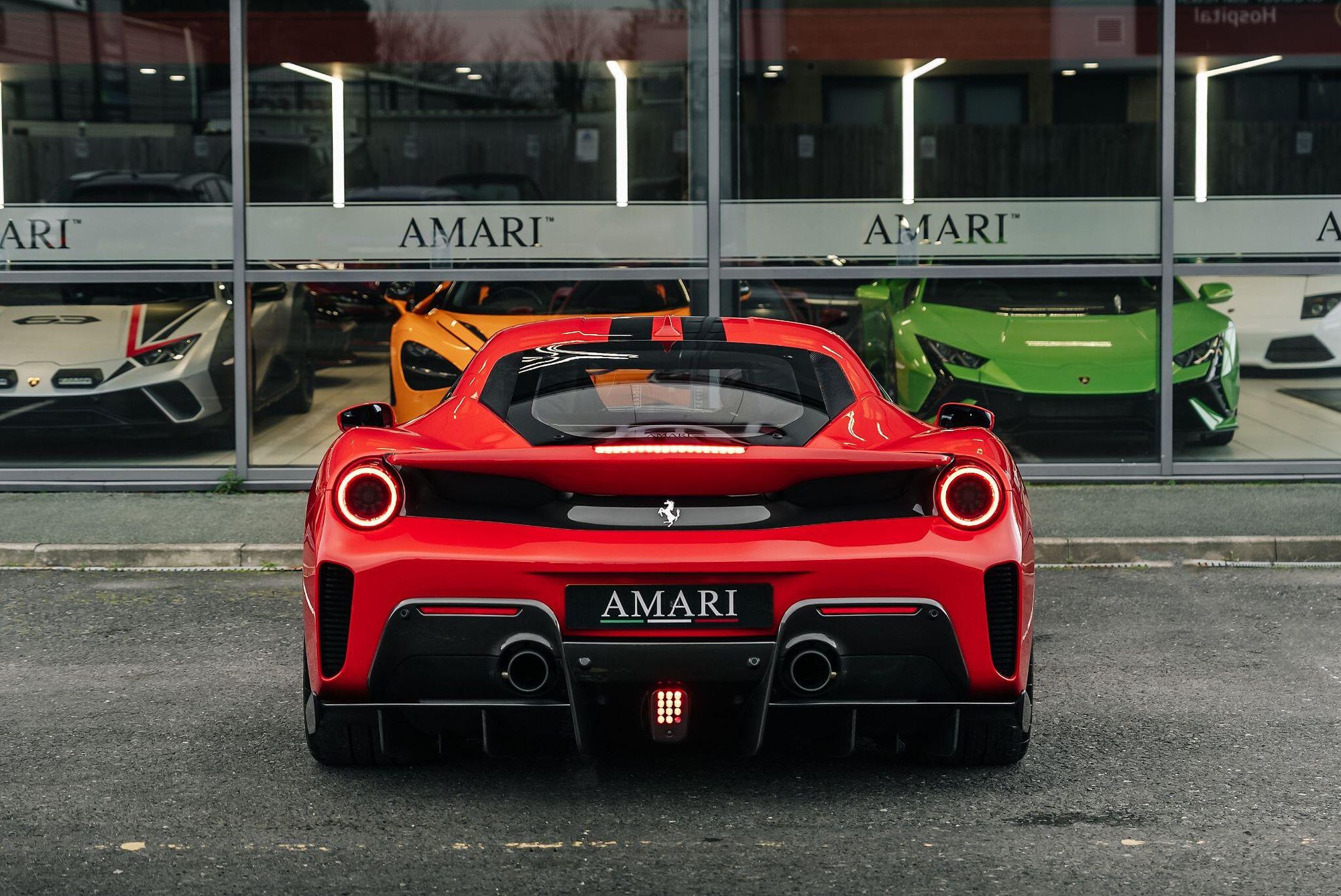 FERRARI 488 PISTA COUPE 2dr Auto for sale UK - Slide 9