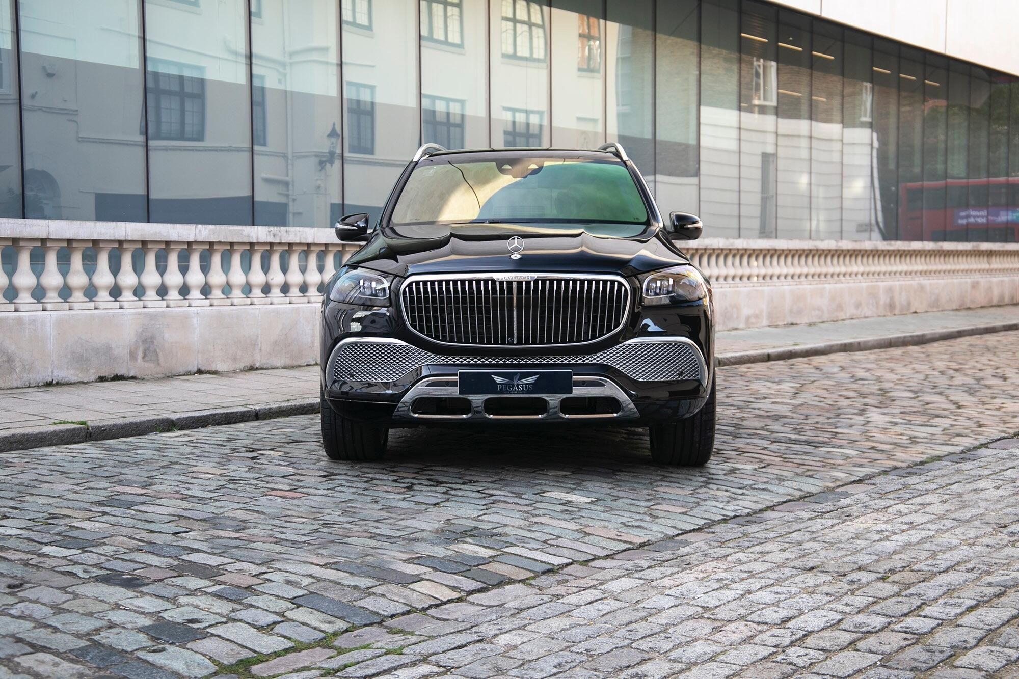 MERCEDES-BENZ GLS ESTATE Maybach GLS 600 4Matic 5dr 9G-Tronic for sale UK - Slide 7