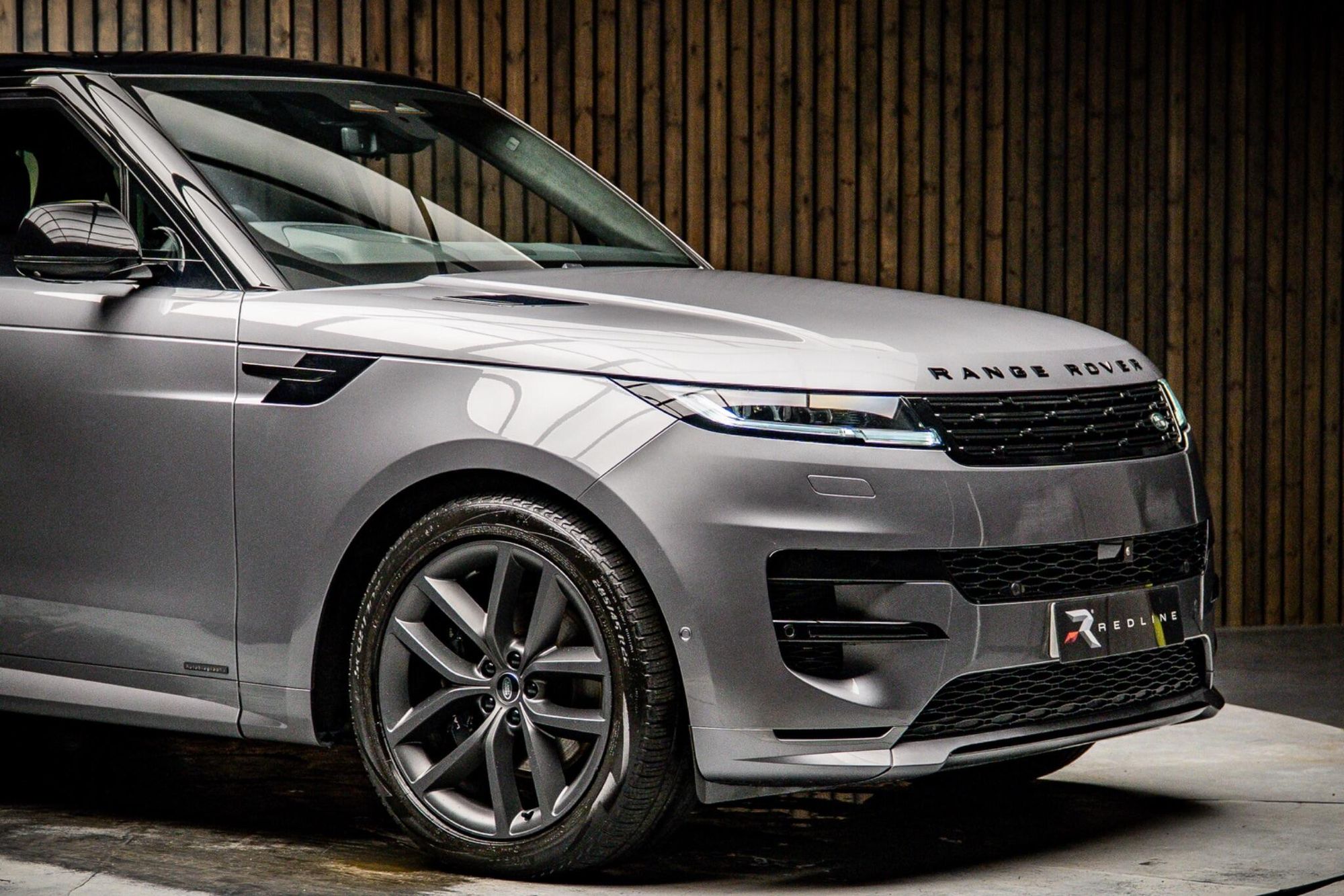 LAND ROVER RANGE ROVER SPORT ESTATE 3.0 P400 Autobiography 5dr Auto for sale UK - Slide 10