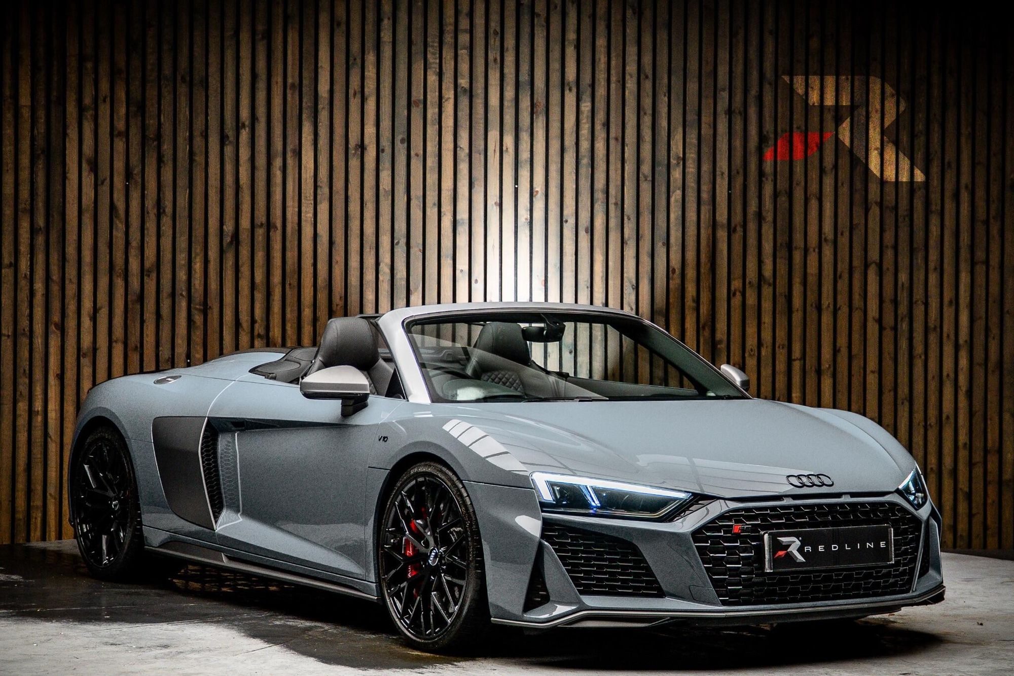 AUDI R8 SPYDER 5.2 FSI V10 Quattro Performance 2dr S Tronic for sale UK