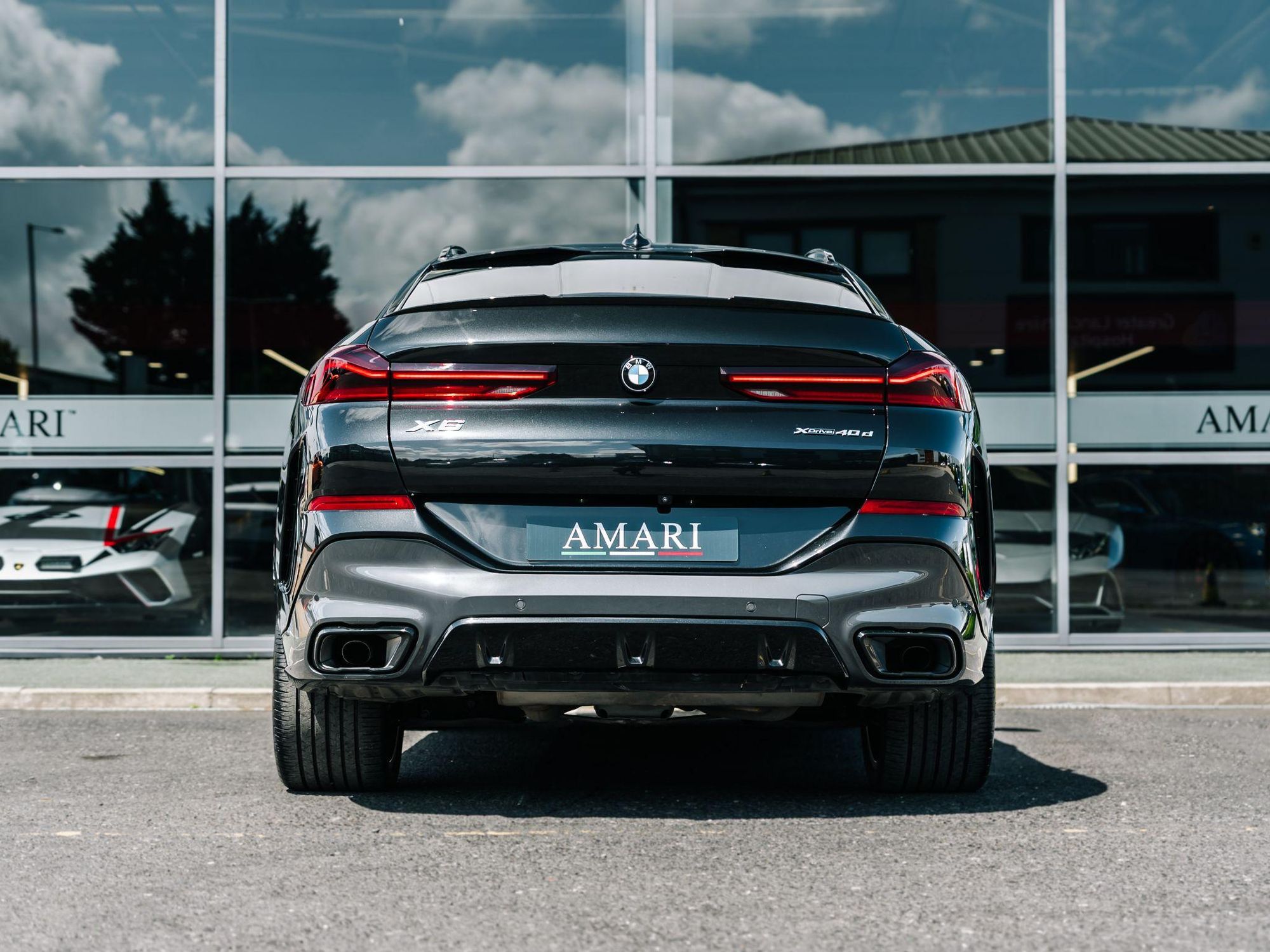 BMW X6 DIESEL ESTATE xDrive40d MHT M Sport 5dr Step Auto for sale UK - Slide 7