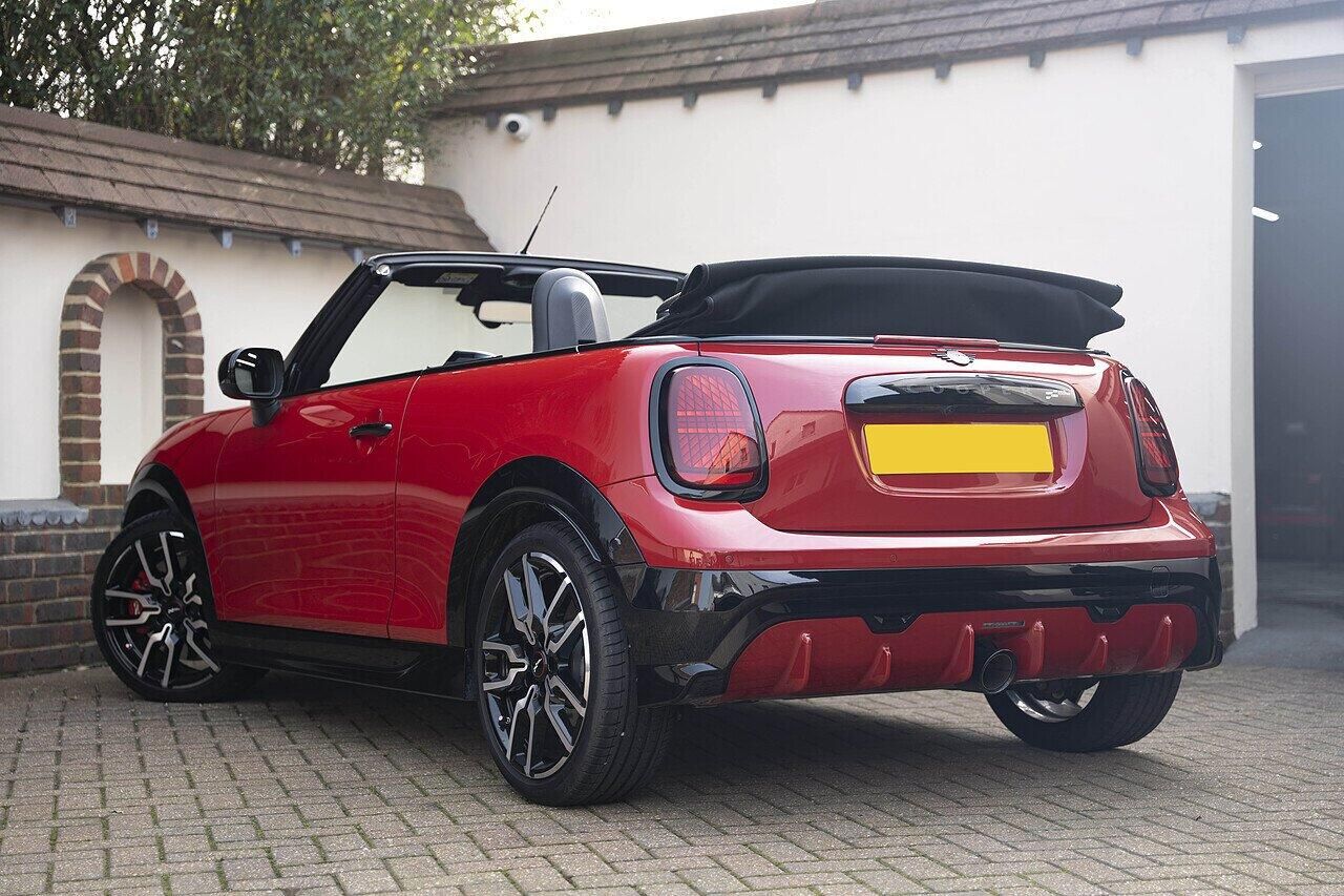 MINI COOPER CONVERTIBLE 2.0 John Cooper Works 2dr Auto for sale UK - Slide 7