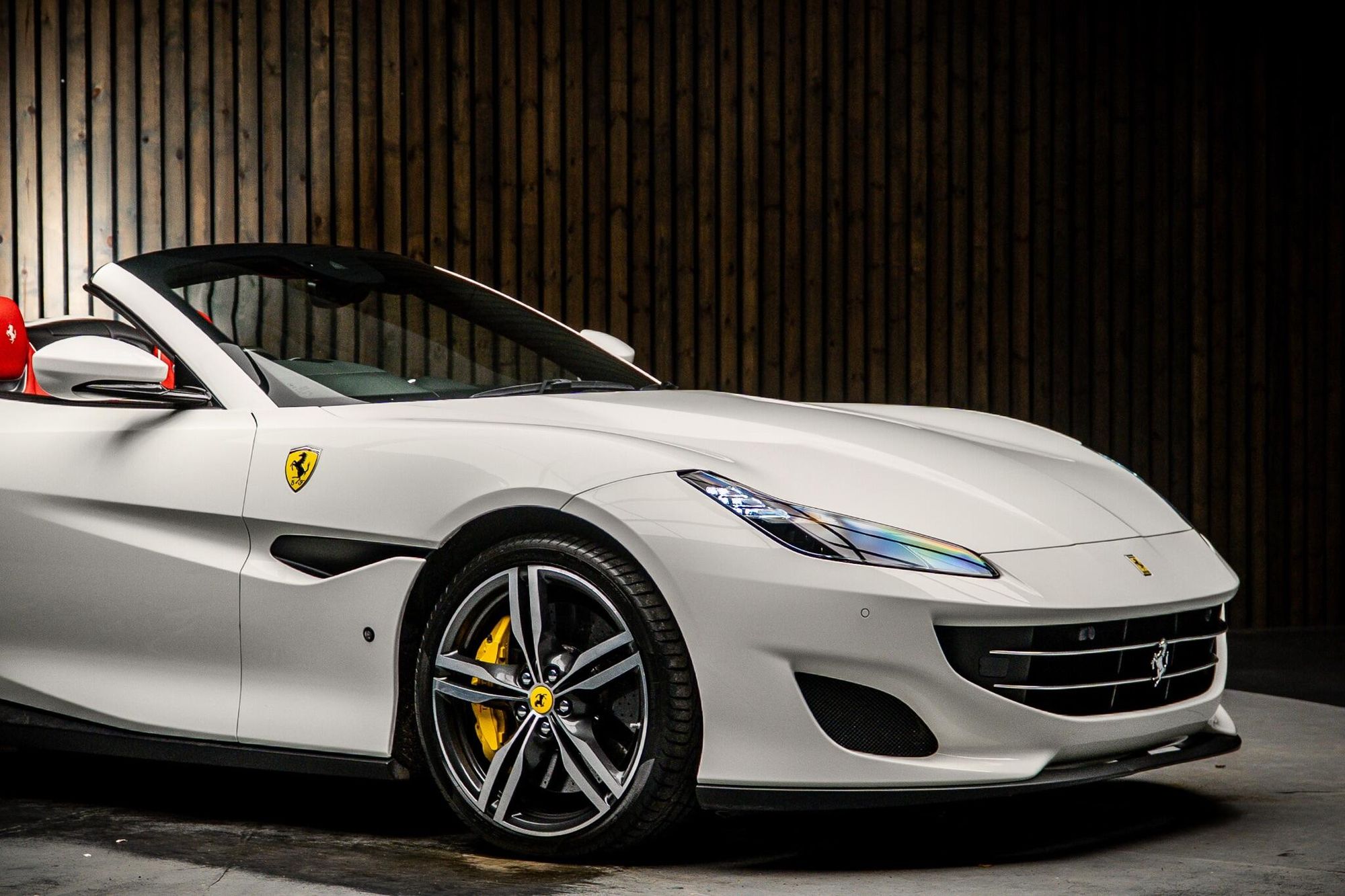 FERRARI PORTOFINO CONVERTIBLE GT 2dr Auto for sale UK - Slide 10