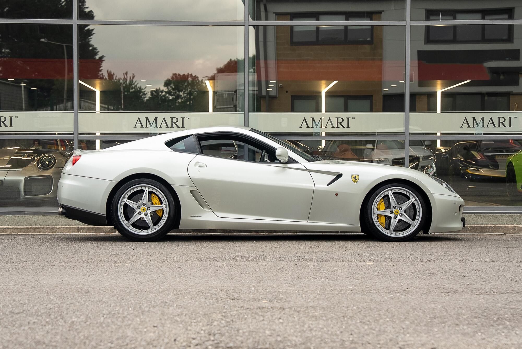 FERRARI 599 COUPE GTB Fiorano F1 2dr for sale UK - Slide 2