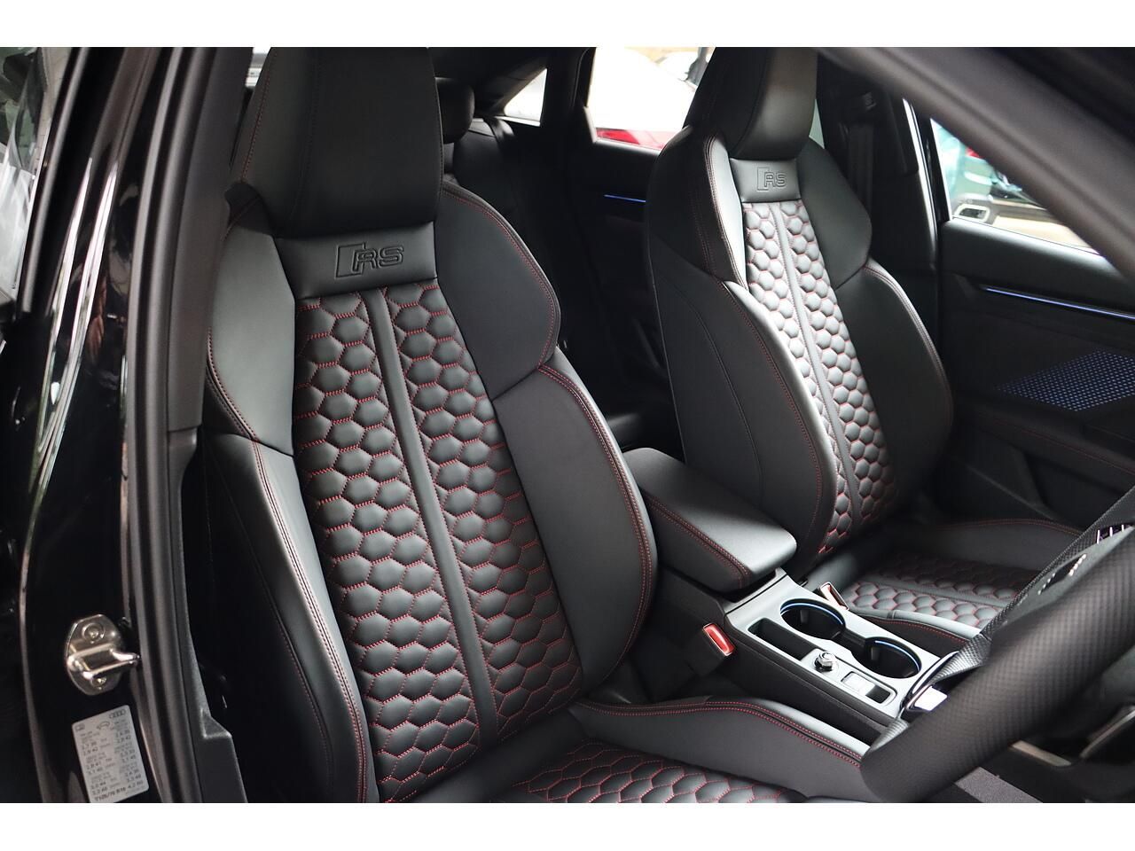 AUDI RS3 RS 3 SALOON RS 3 TFSI Quattro 4dr S Tronic for sale UK - Slide 10