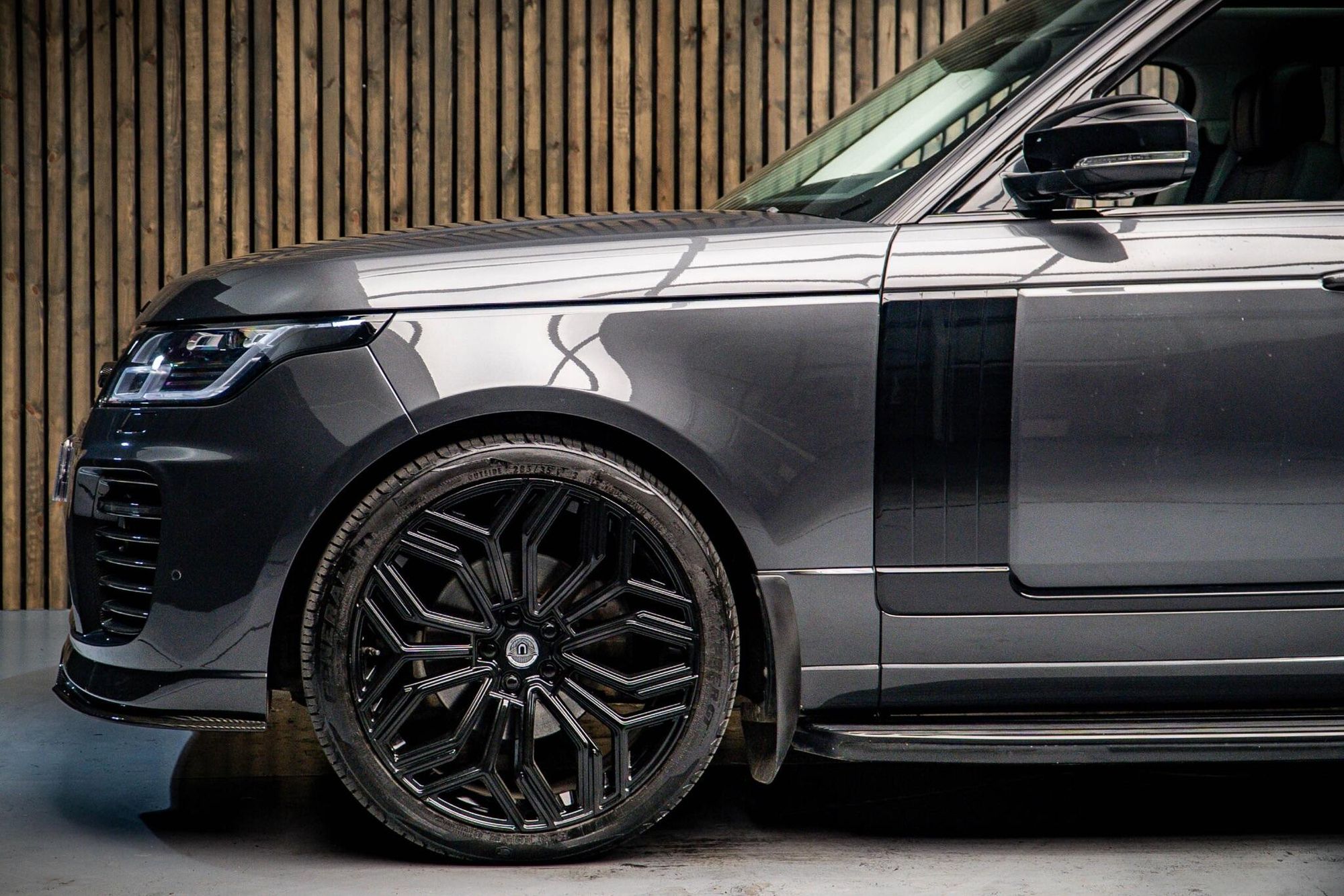 LAND ROVER RANGE ROVER DIESEL ESTATE 3.0 SDV6 Vogue 4dr Auto for sale UK - Slide 9