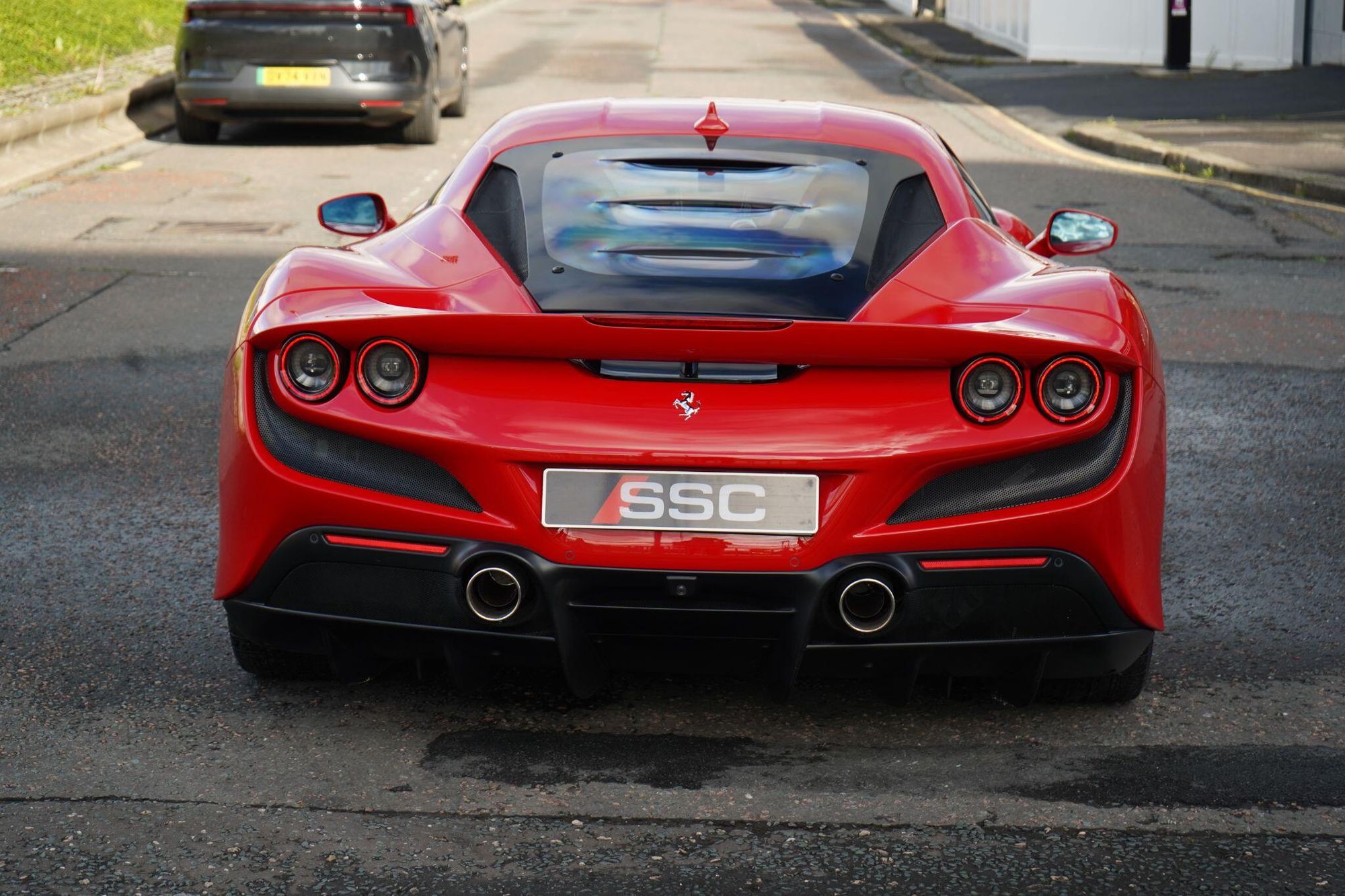 FERRARI F8 TRIBUTO 2dr Auto for sale UK - Slide 9