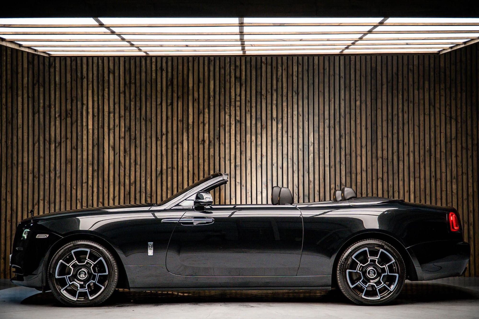 ROLLS-ROYCE DAWN CONVERTIBLE 2dr Auto for sale UK - Slide 7