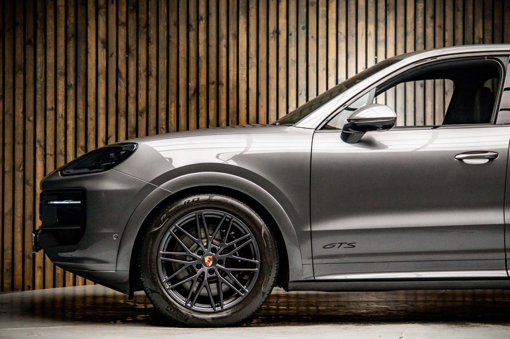 PORSCHE CAYENNE ESTATE GTS 5dr Tiptronic S for sale UK - Slide 9