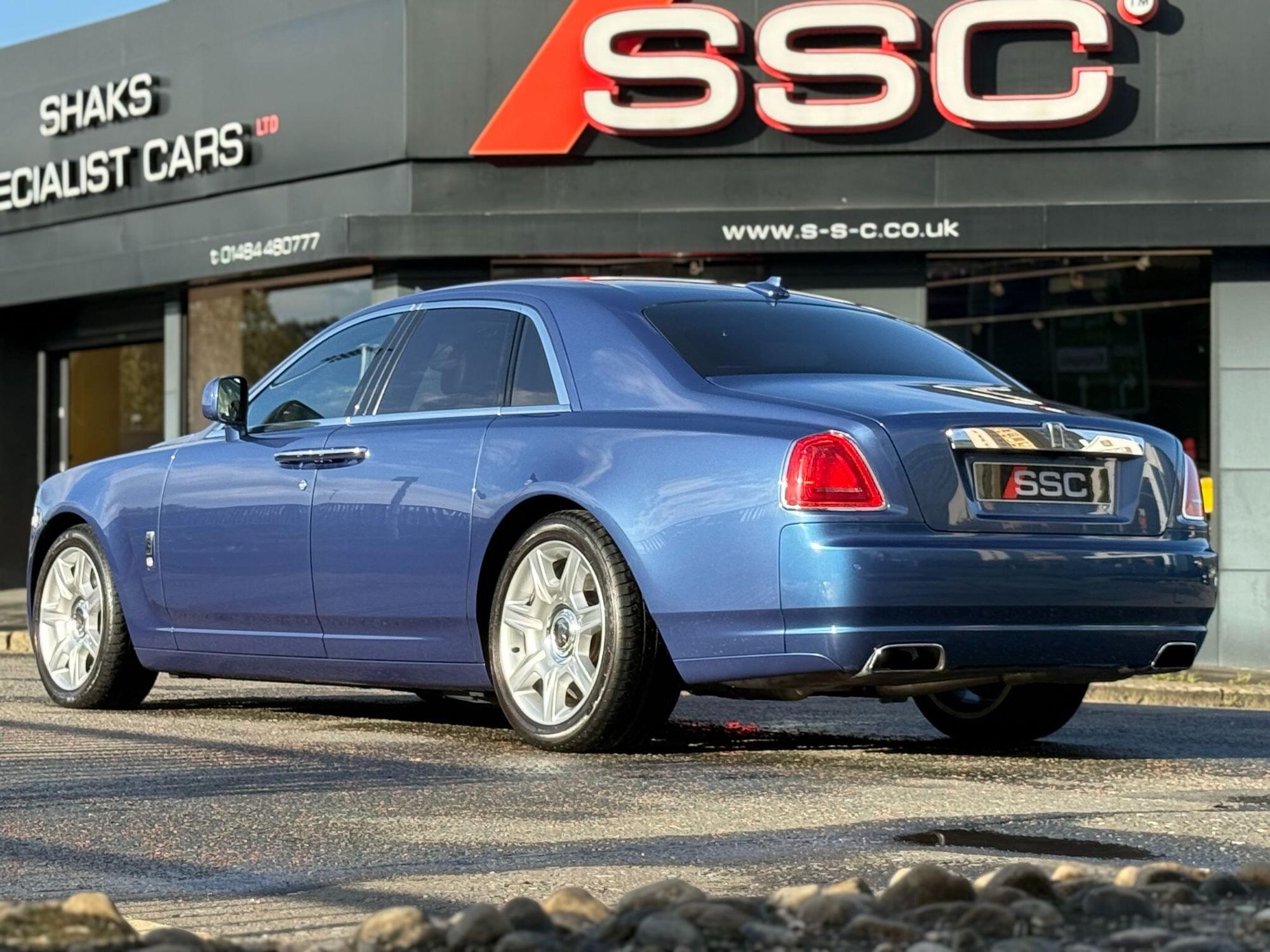 ROLLS-ROYCE GHOST SALOON 4dr Auto for sale UK - Slide 2