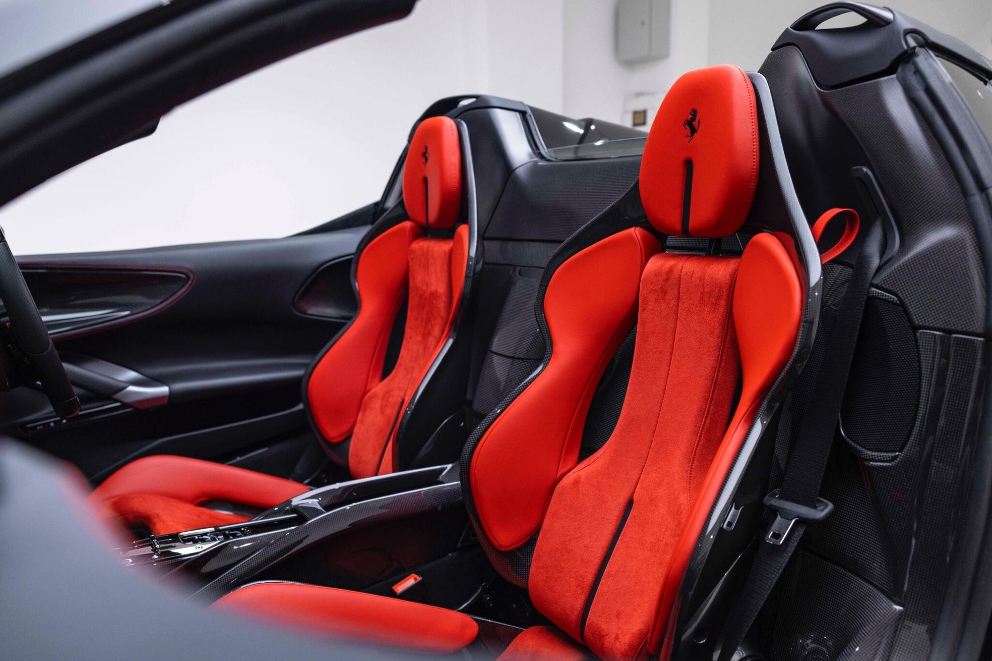 FERRARI SF90 SPIDER 2dr Auto for sale UK - Slide 3