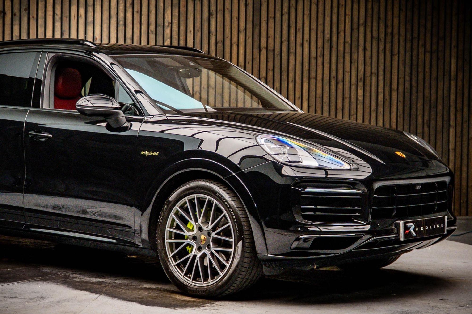 PORSCHE CAYENNE ESTATE SPECIAL EDITIONS E-Hybrid Platinum Edition 5dr Tiptronic S for sale UK - Slide 10