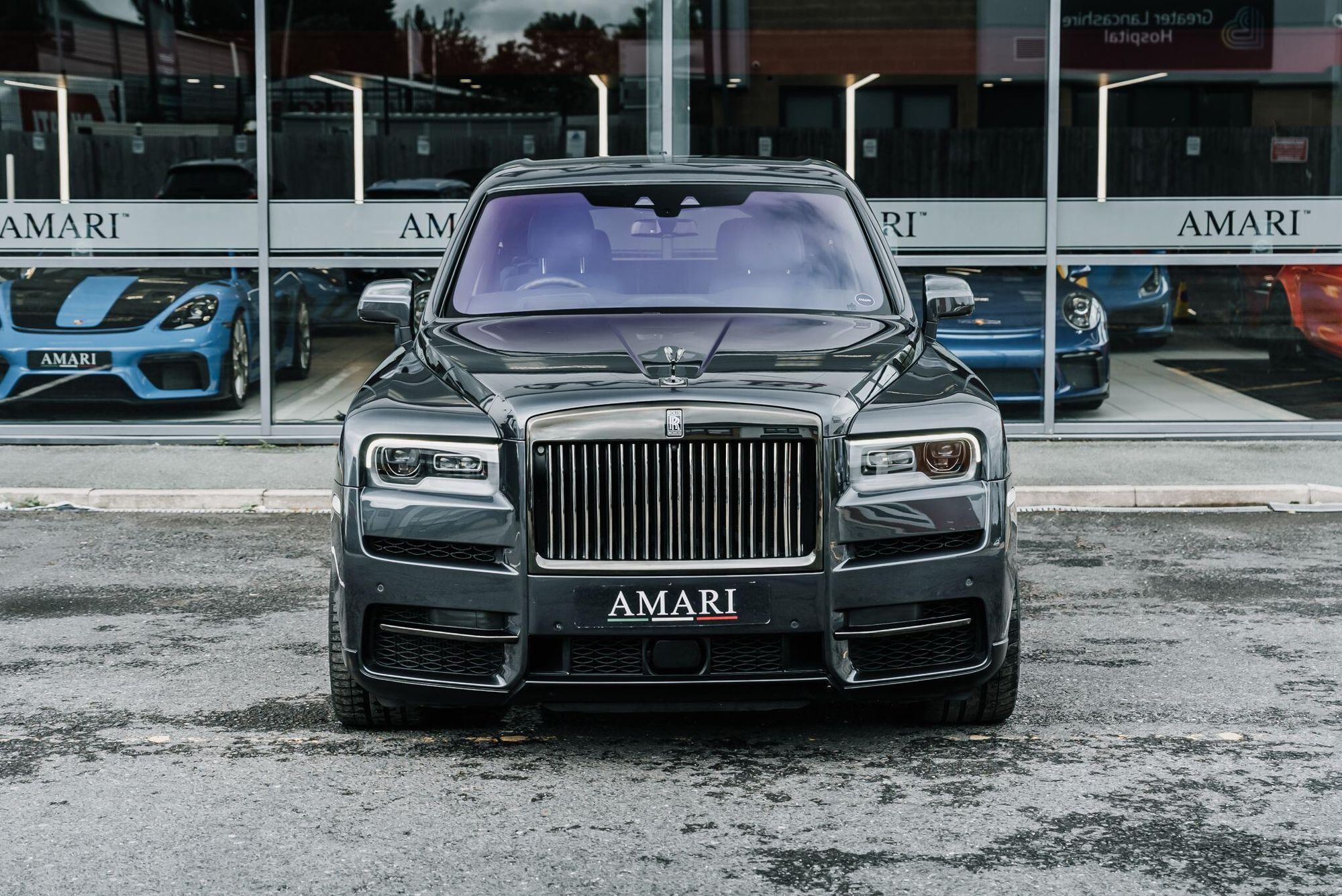 ROLLS-ROYCE CULLINAN ESTATE Black Badge 5dr Auto for sale UK - Slide 6