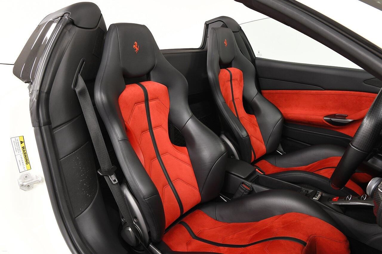 FERRARI 488 CONVERTIBLE Spider 2dr Auto for sale UK - Slide 8