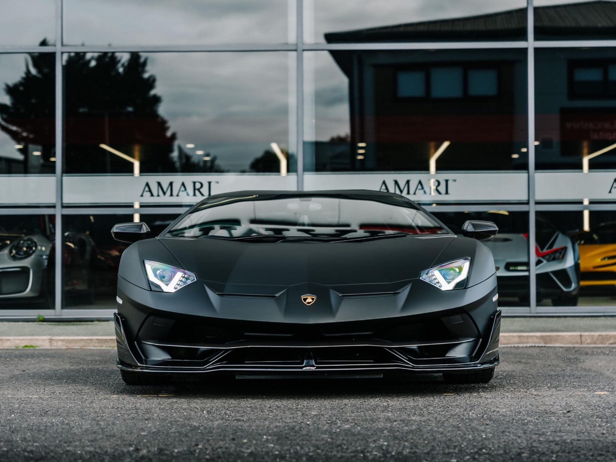 LAMBORGHINI AVENTADOR COUPE SPECIAL EDITION LP 770-4 SVJ 2dr ISR for sale UK - Slide 5