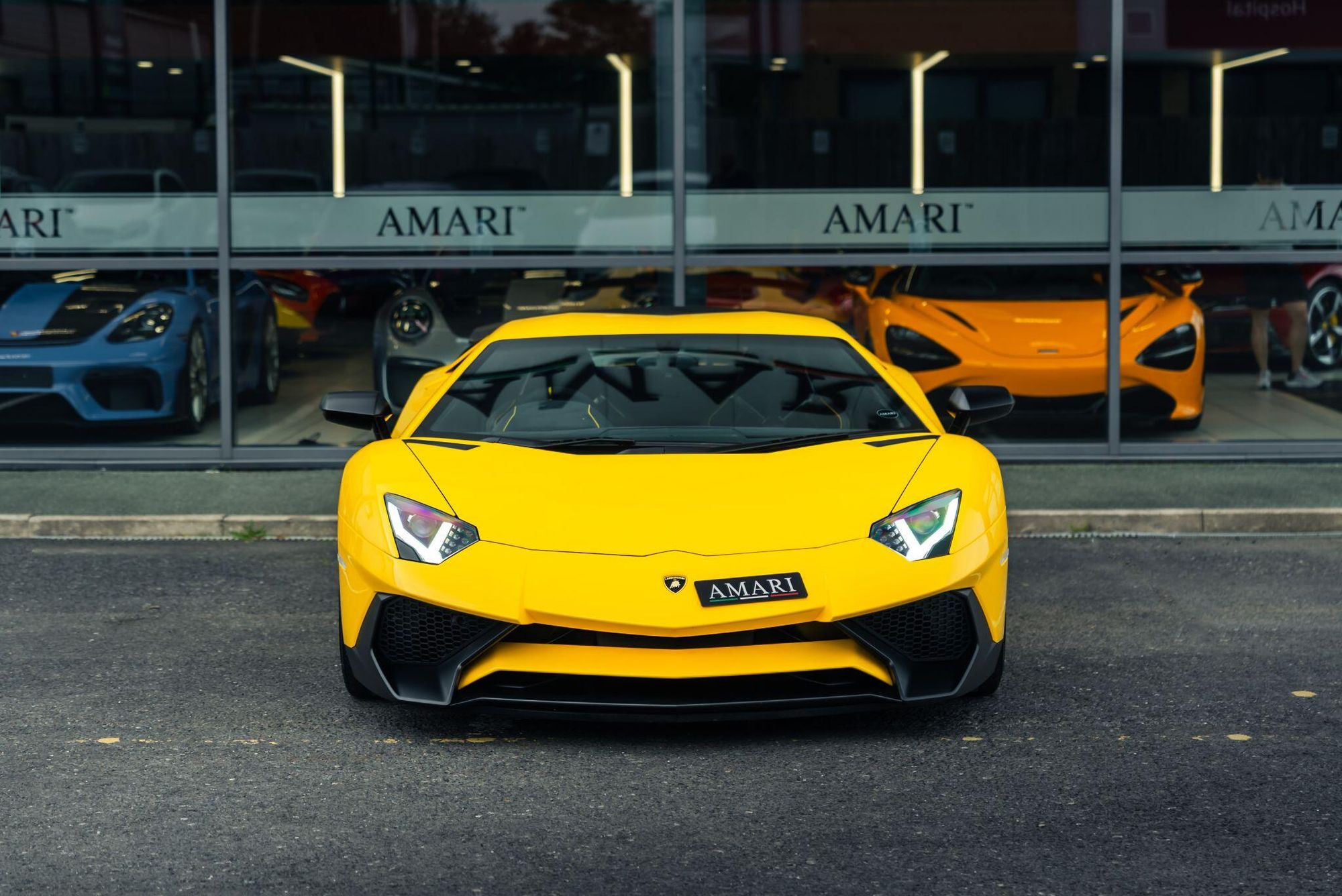 LAMBORGHINI AVENTADOR COUPE LP 750-4 Superveloce 2dr ISR for sale UK - Slide 6