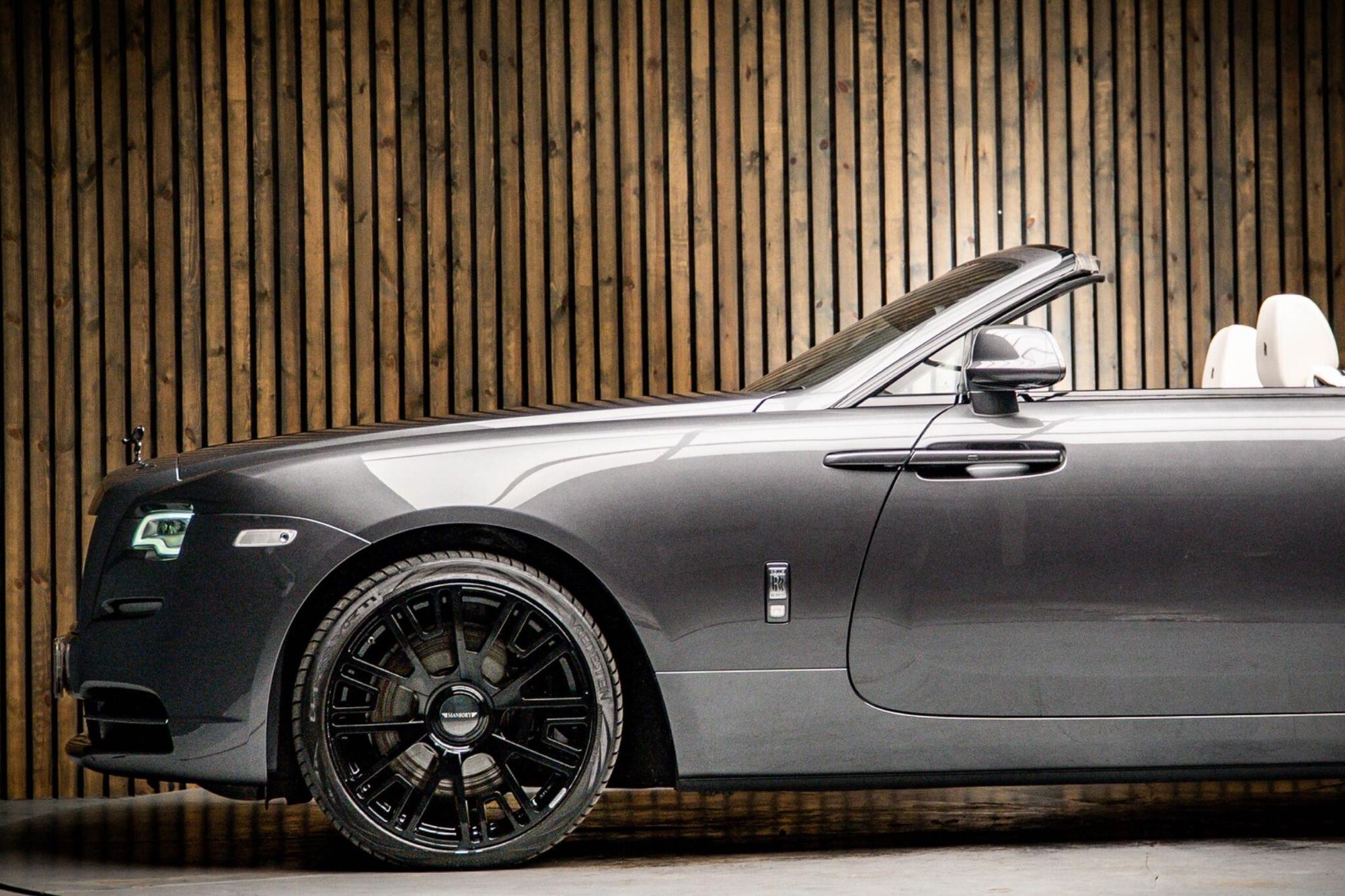 ROLLS-ROYCE DAWN CONVERTIBLE 2dr Auto for sale UK - Slide 9