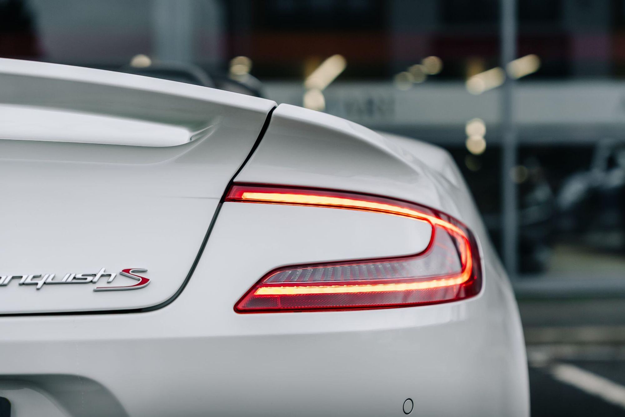 ASTON MARTIN VANQUISH CONVERTIBLE V12 [595] S 2dr Volante Touchtronic Auto for sale UK - Slide 8